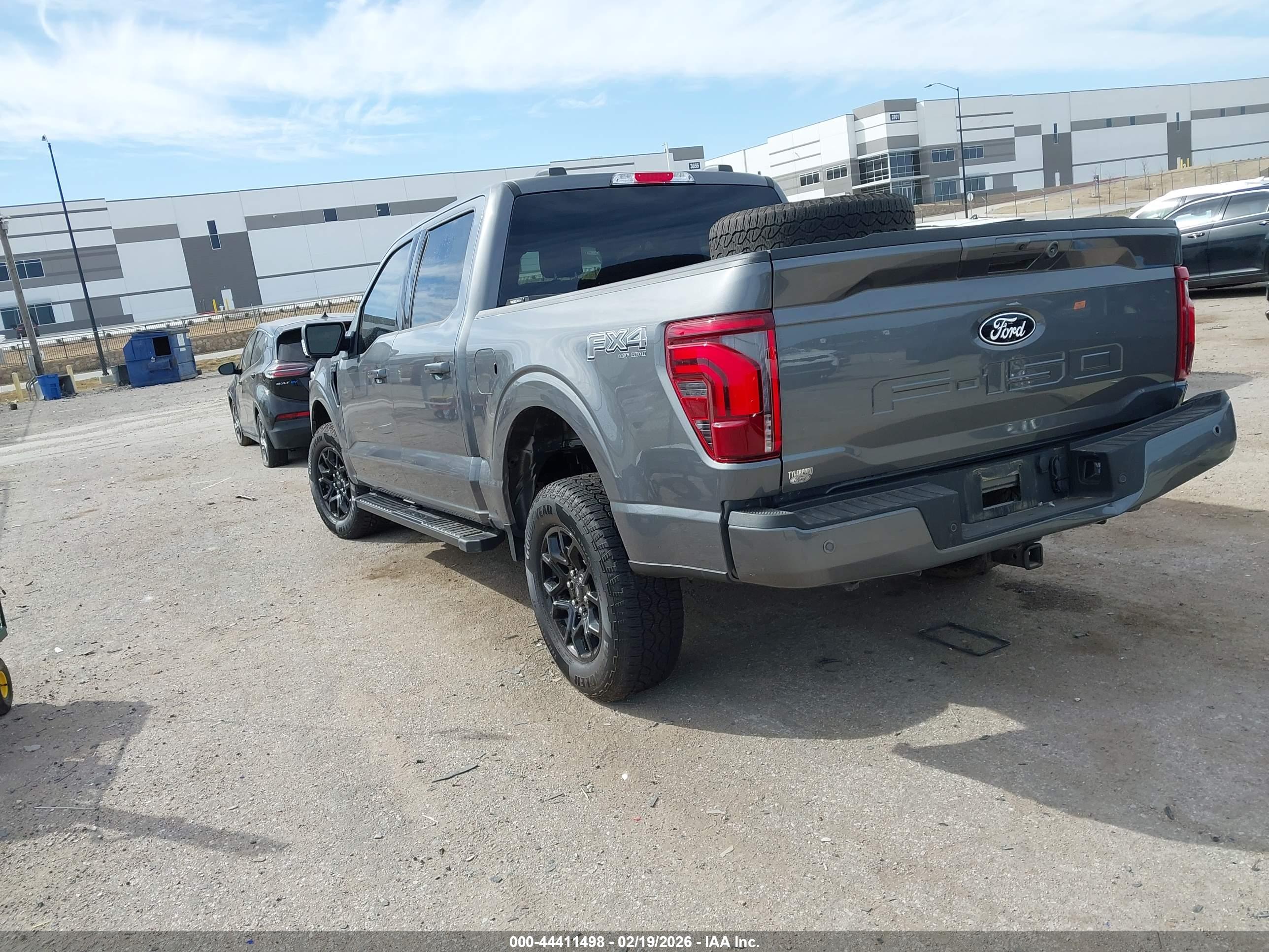 FORD F-150 image 3