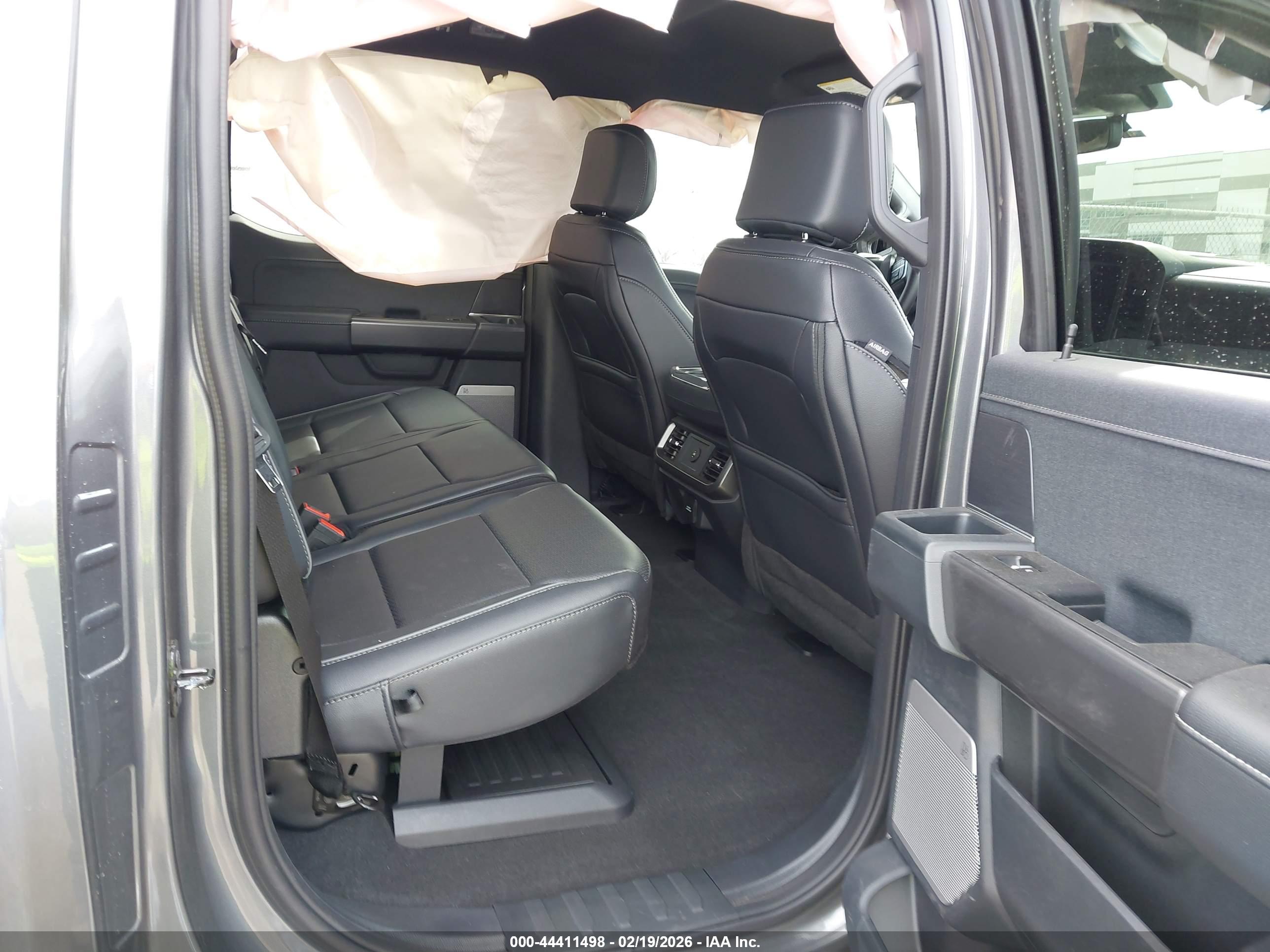 FORD F-150 image 8