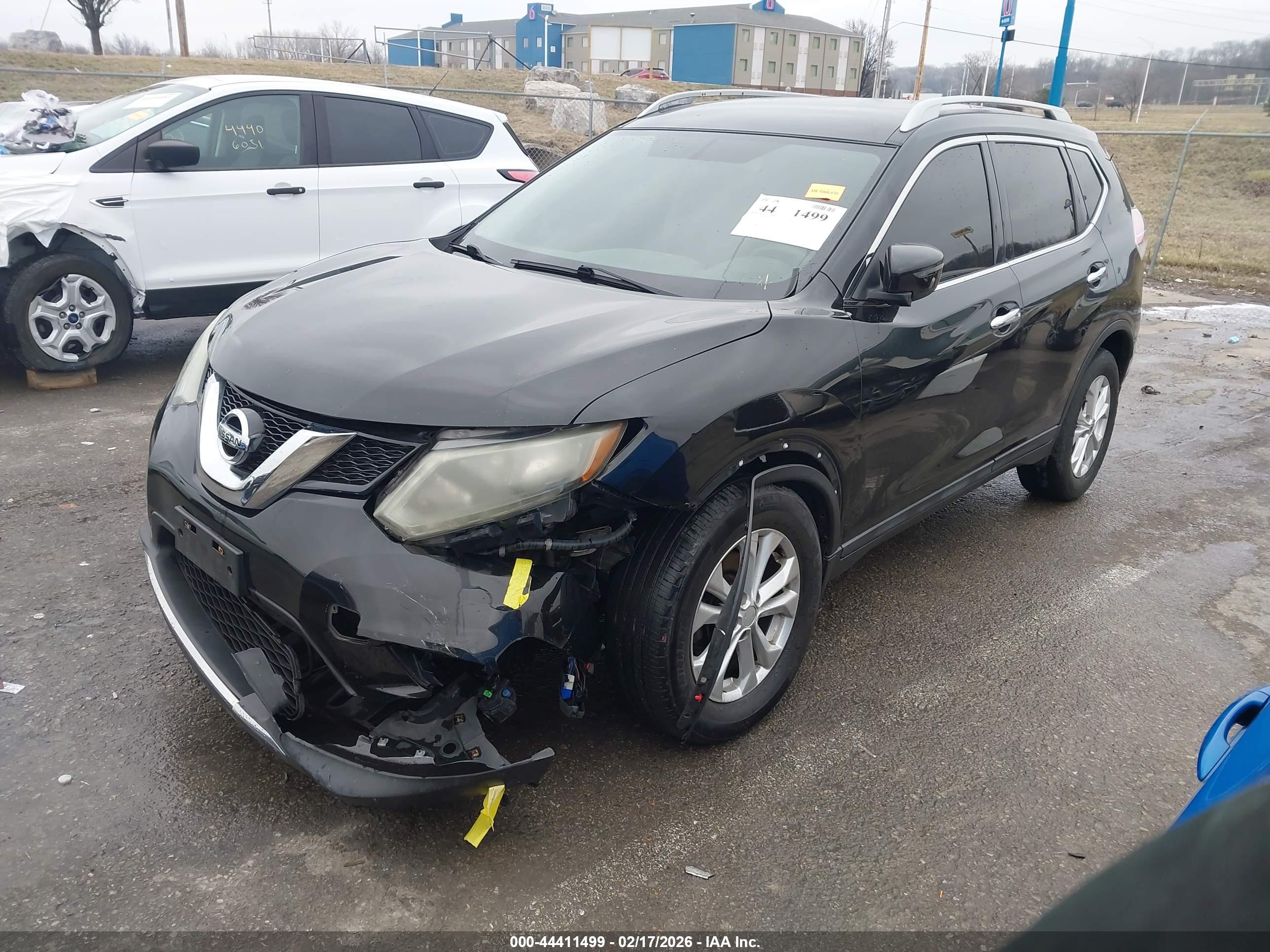 NISSAN ROGUE image 2