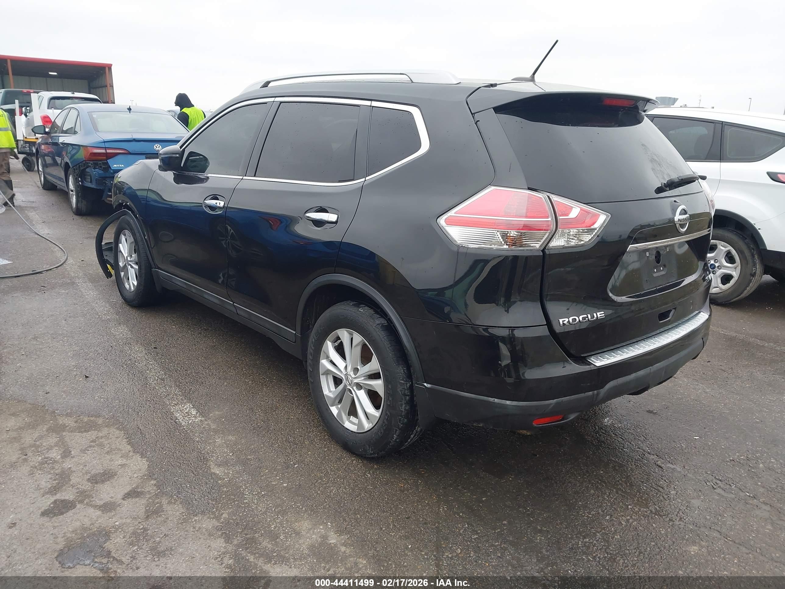 NISSAN ROGUE image 3