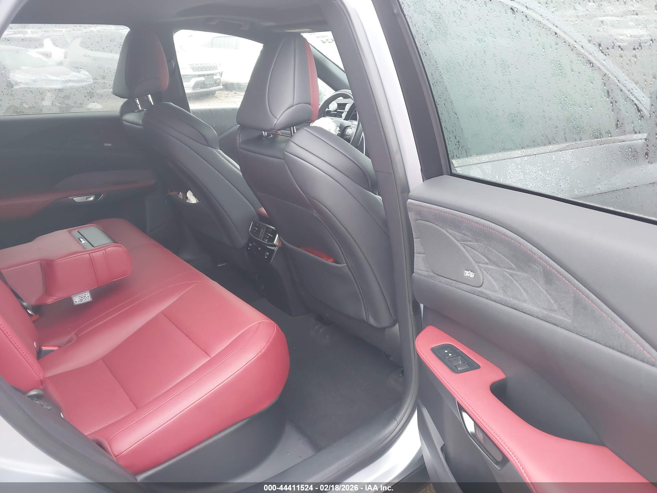 LEXUS RX image 8