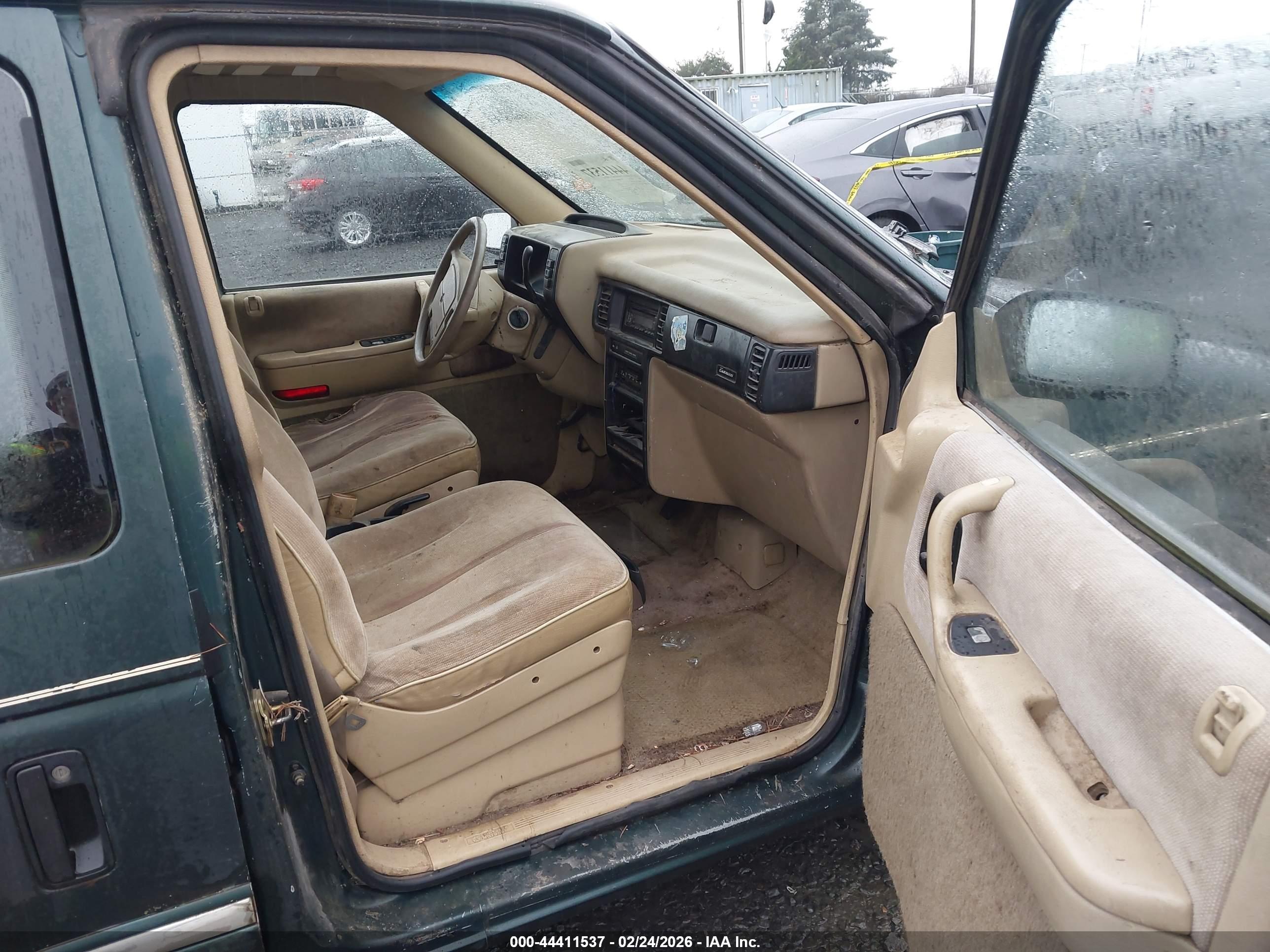 DODGE GRAND image 5