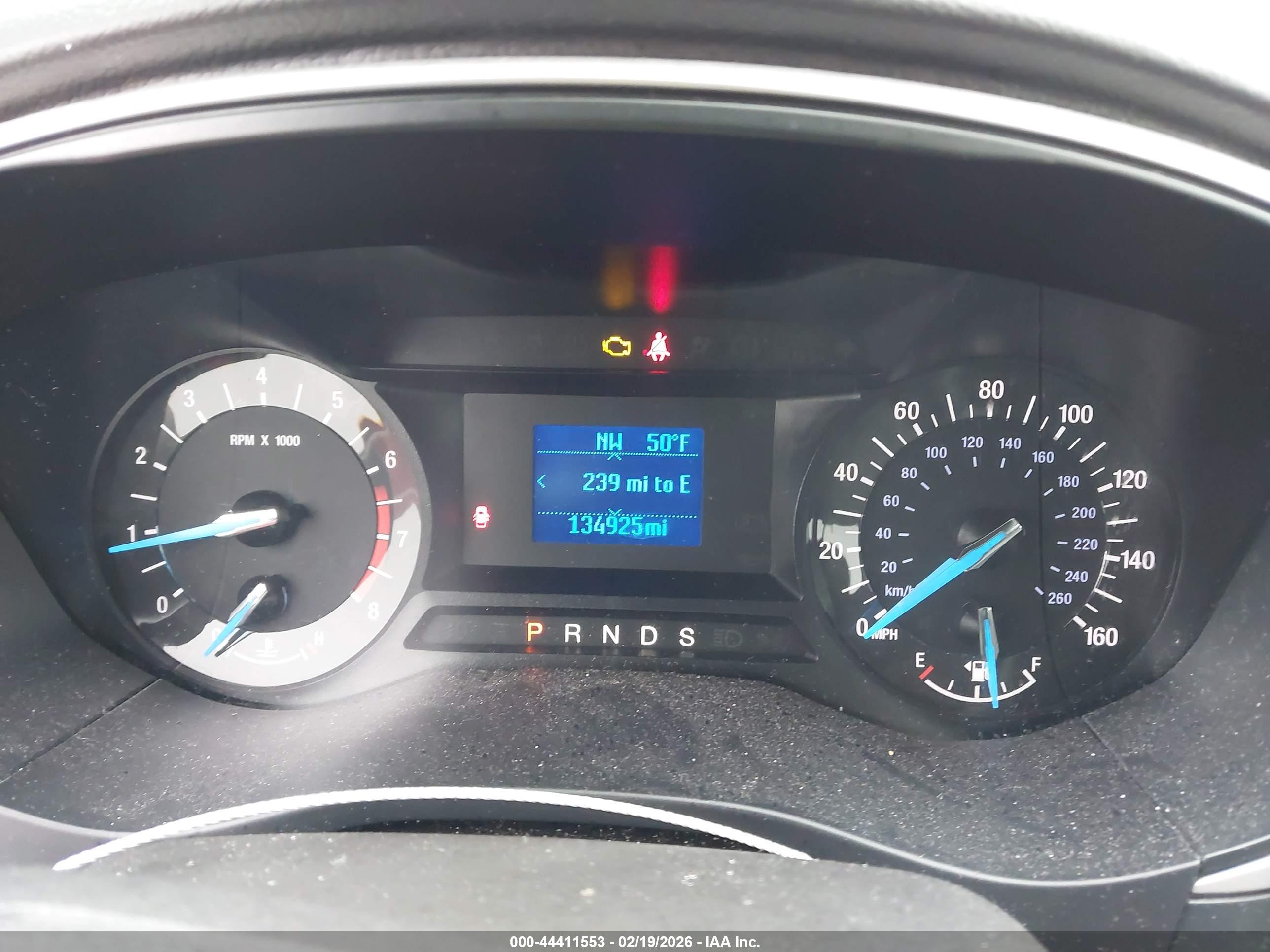 FORD FUSION image 7