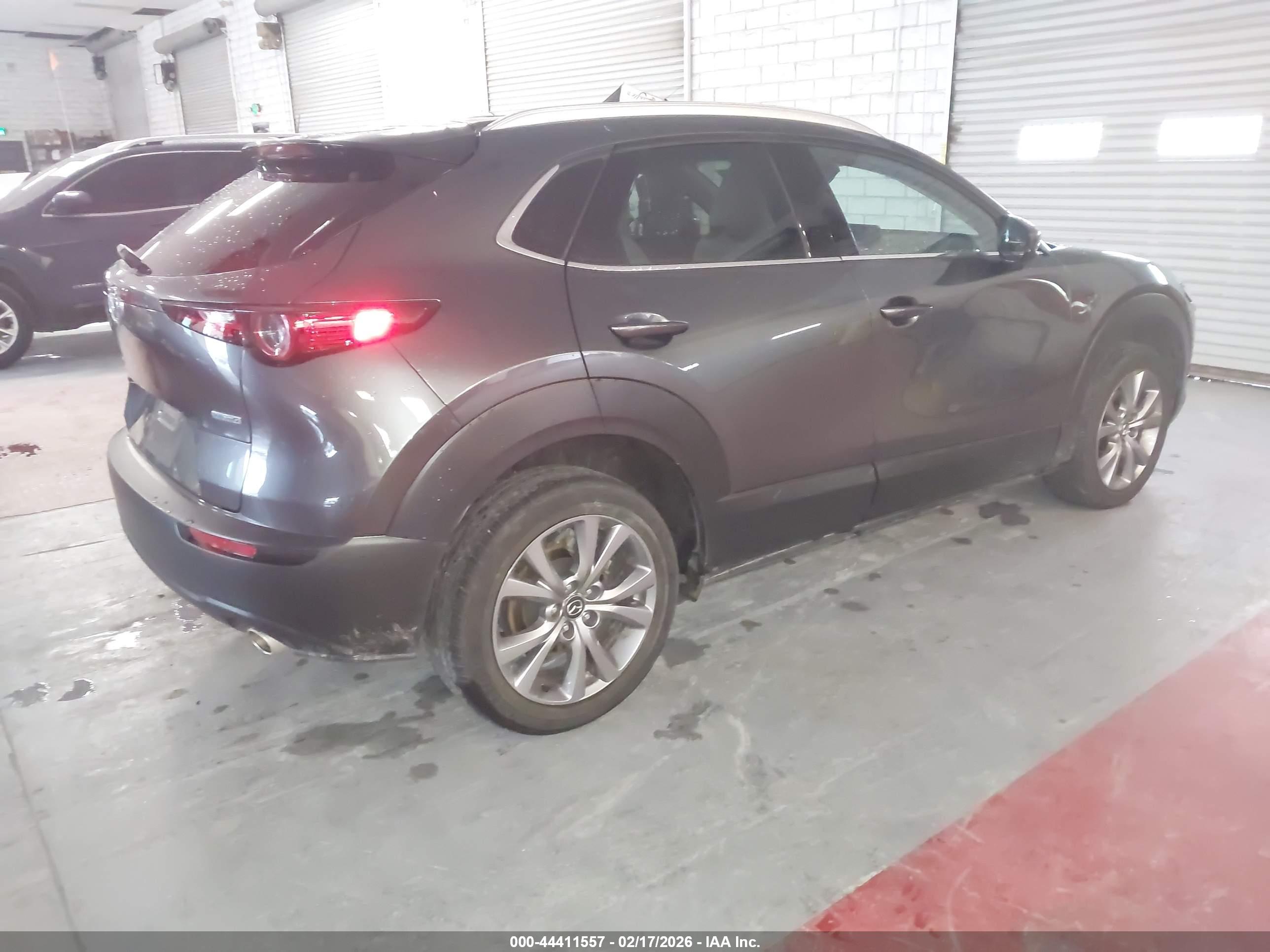 MAZDA CX-30 image 4