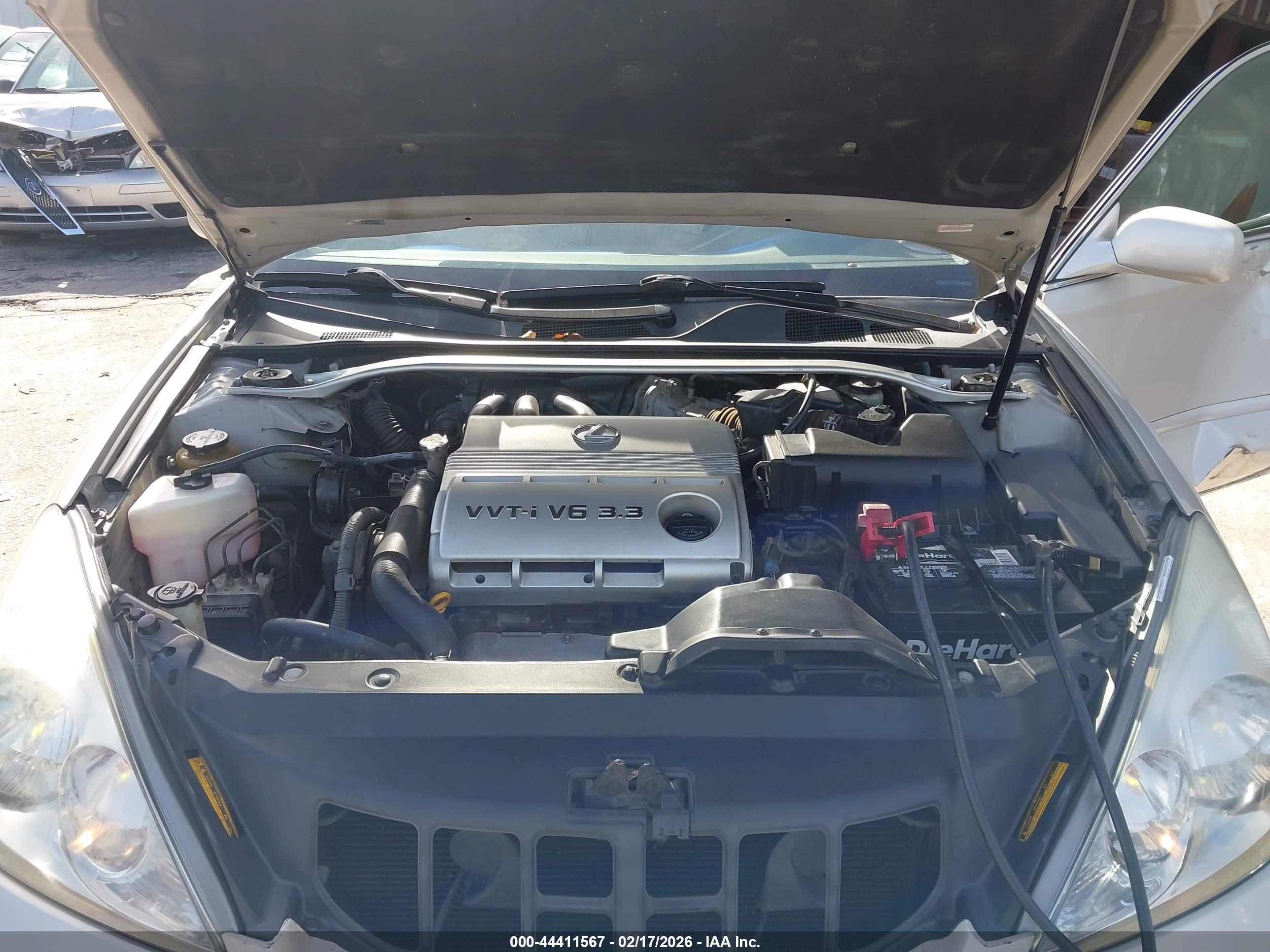 LEXUS ES image 10