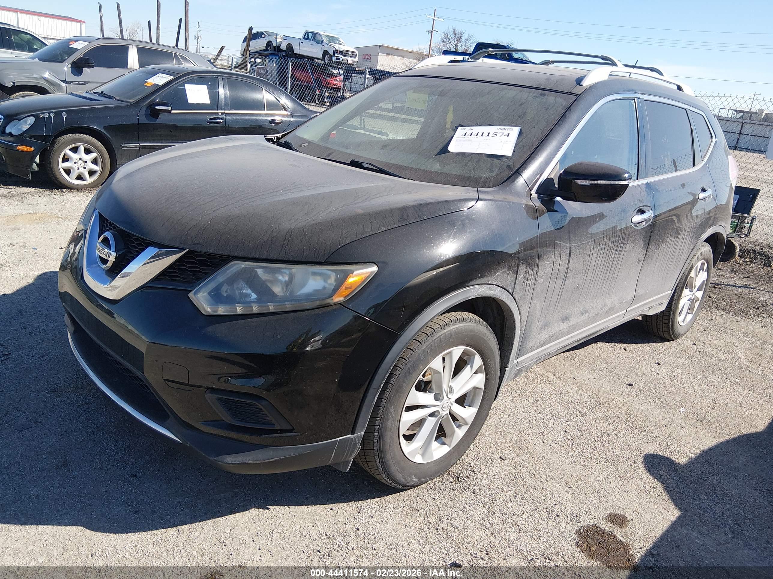 NISSAN ROGUE image 2