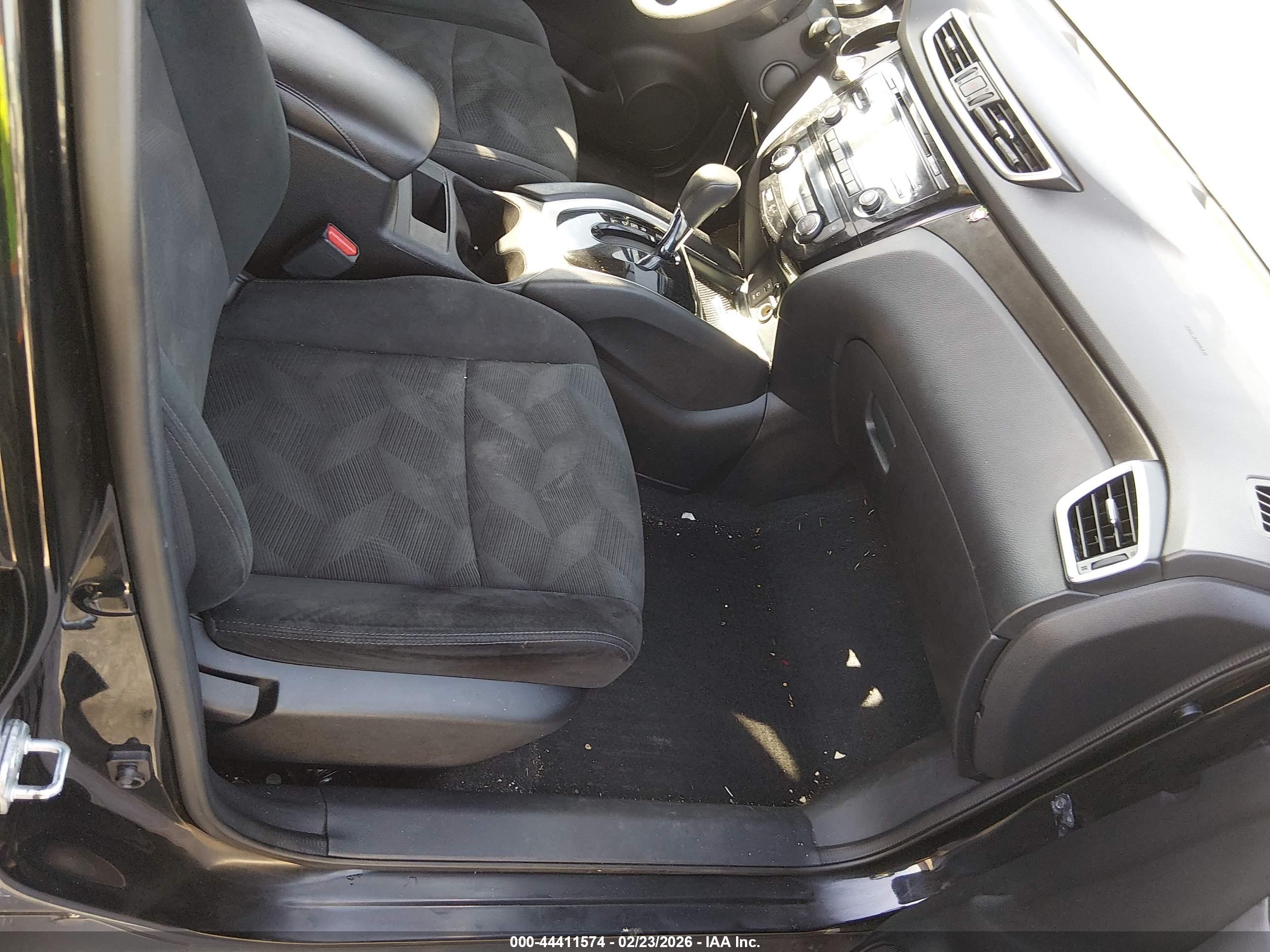 NISSAN ROGUE image 5