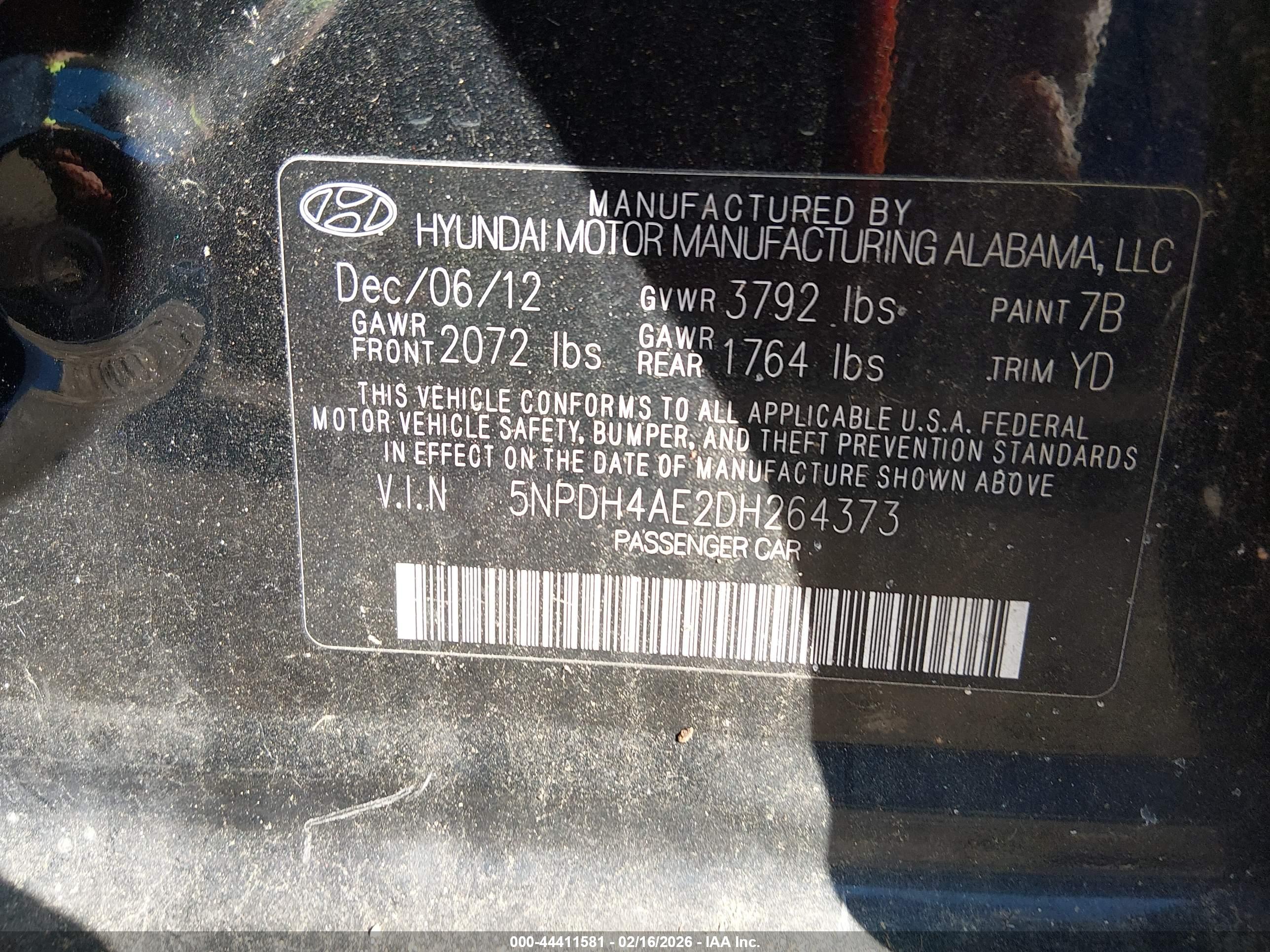 HYUNDAI ELANTRA image 9