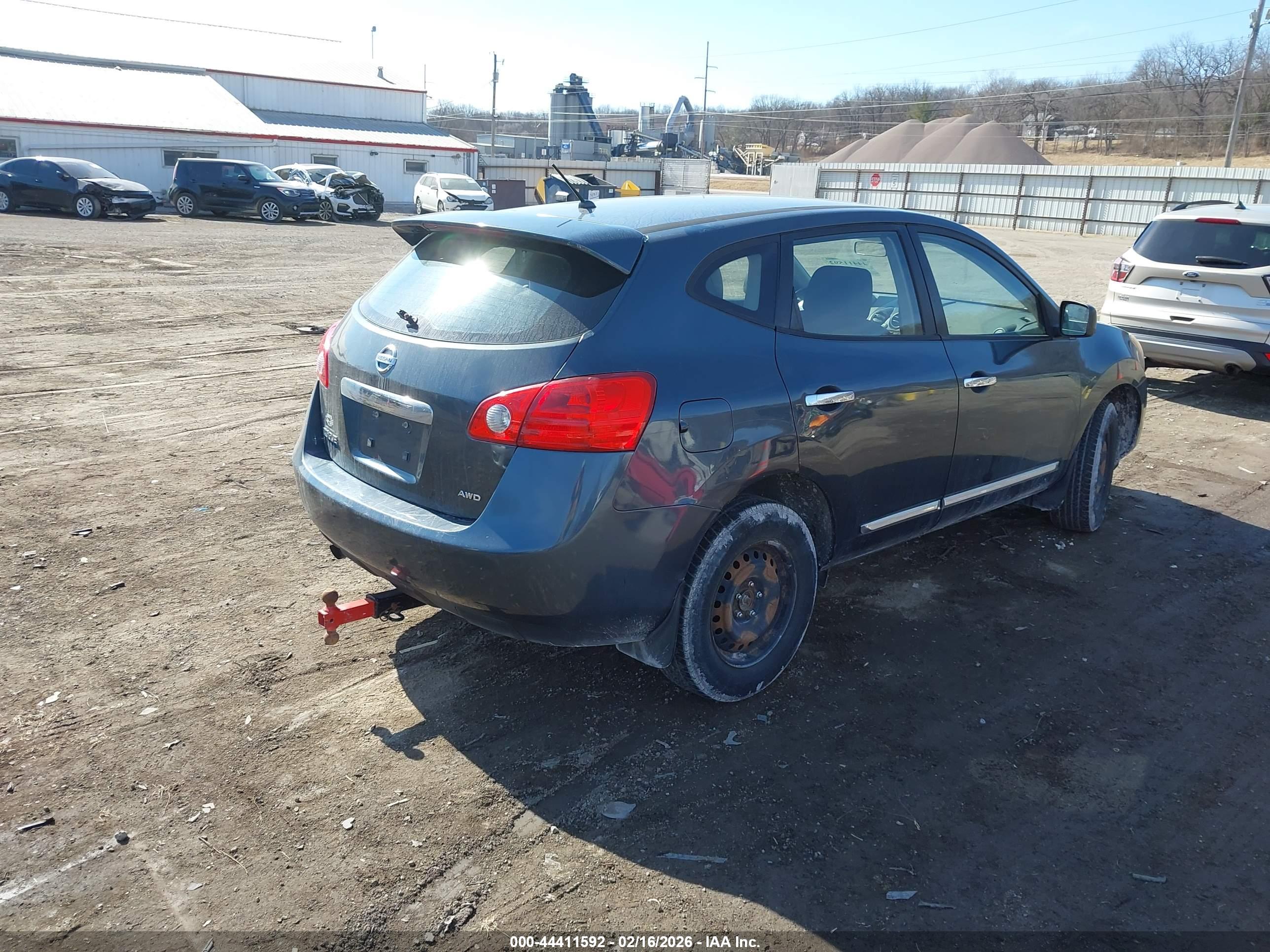 NISSAN ROGUE image 4