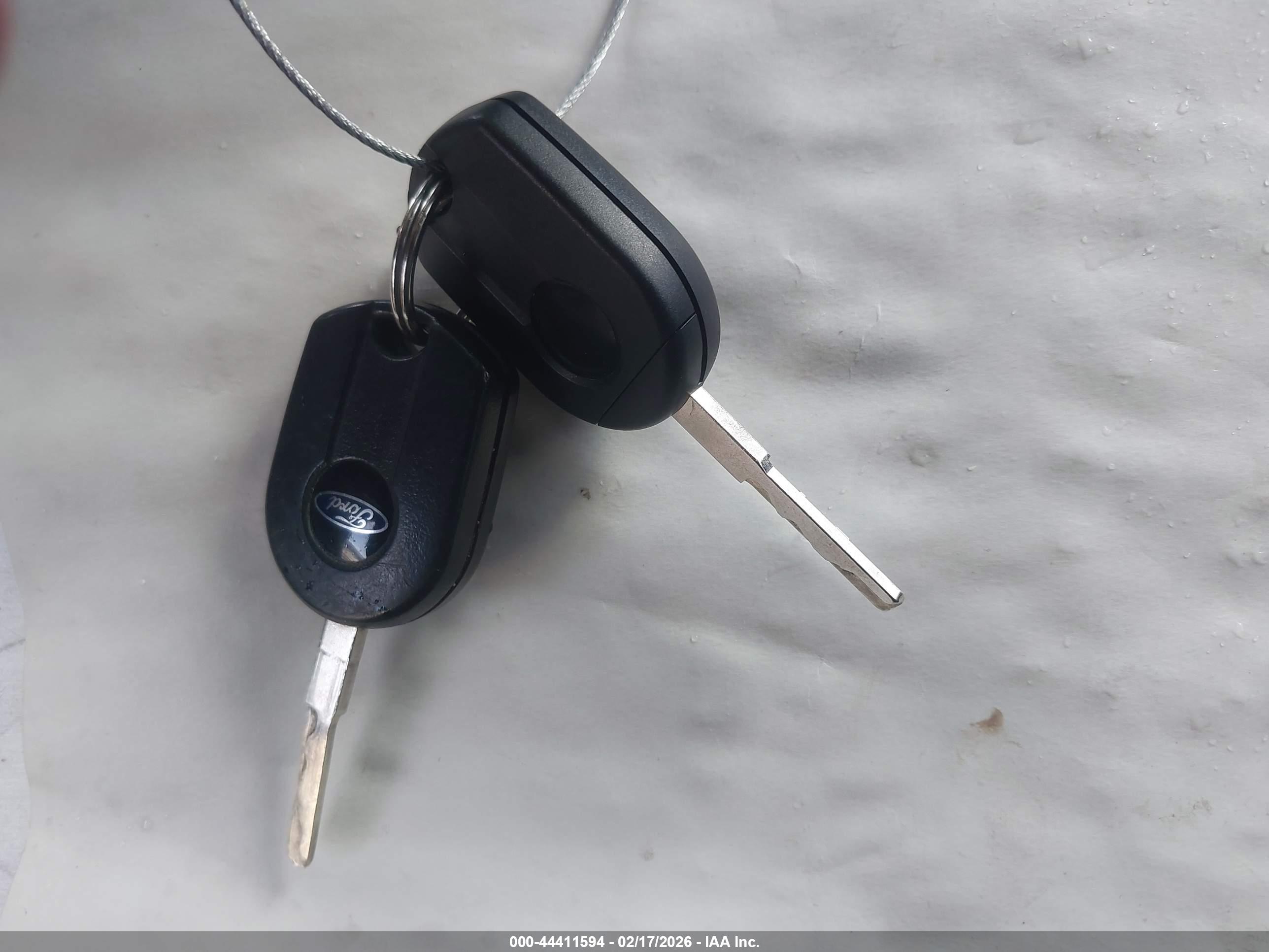 FORD FIESTA image 11