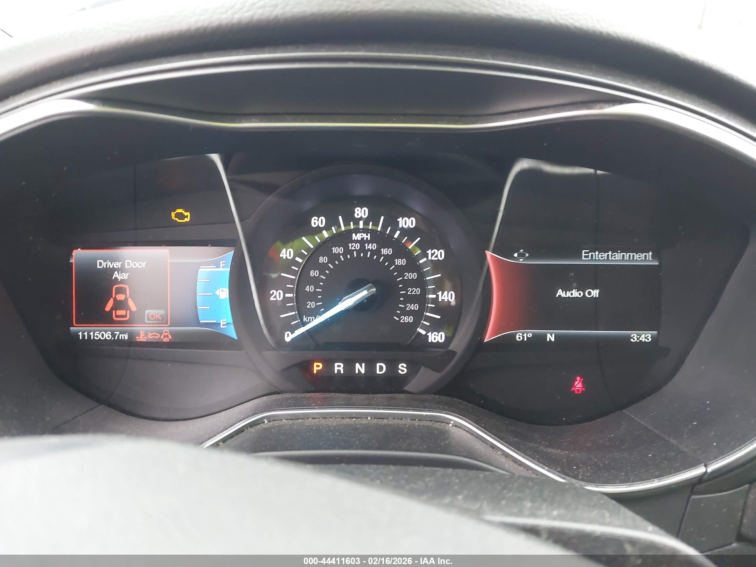 FORD FUSION image 7