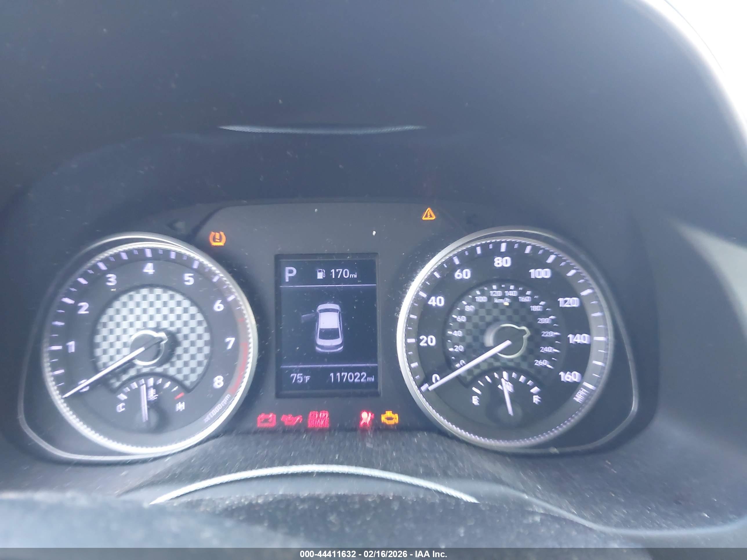 HYUNDAI ELANTRA image 7