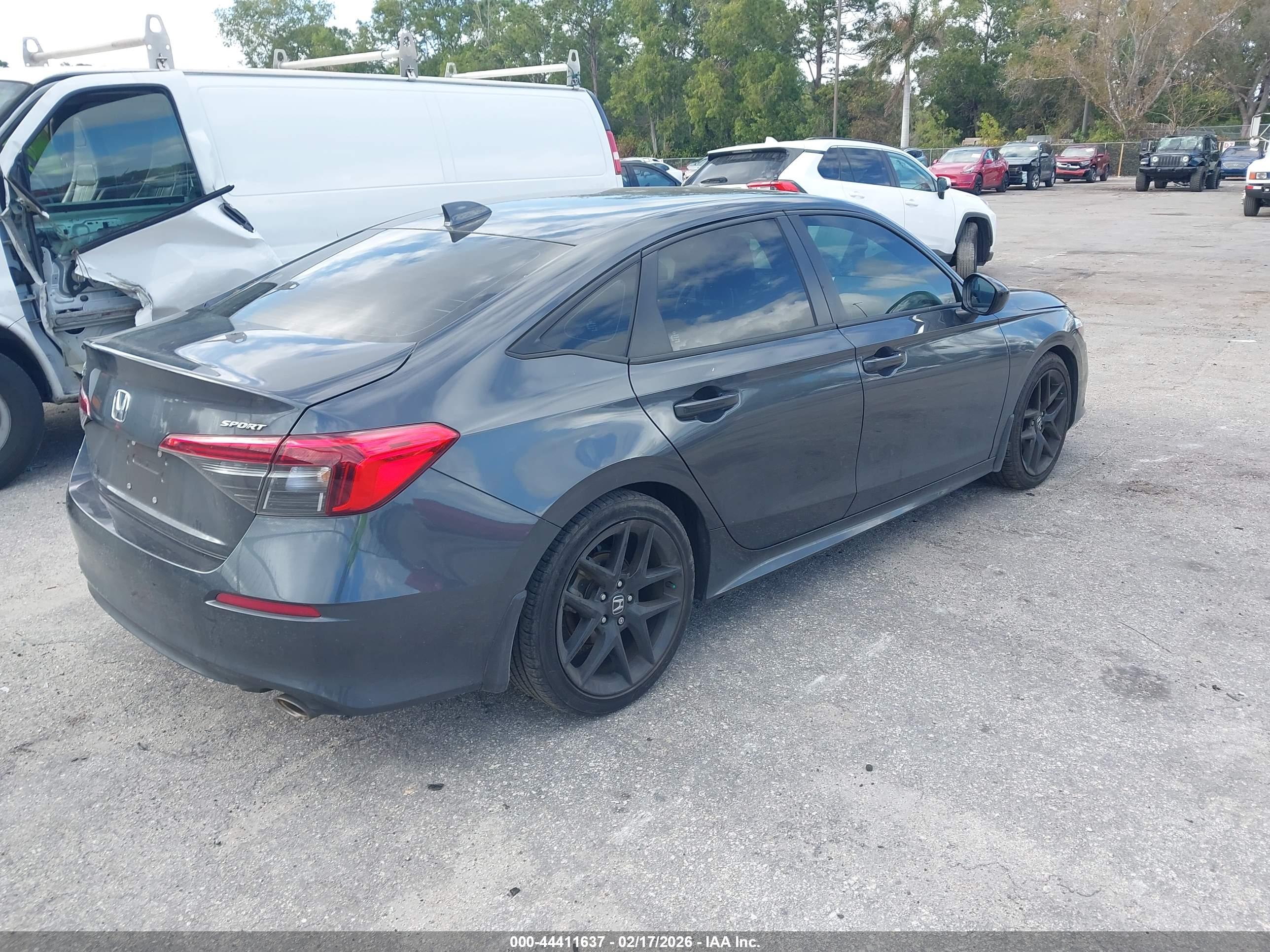 HONDA CIVIC image 4
