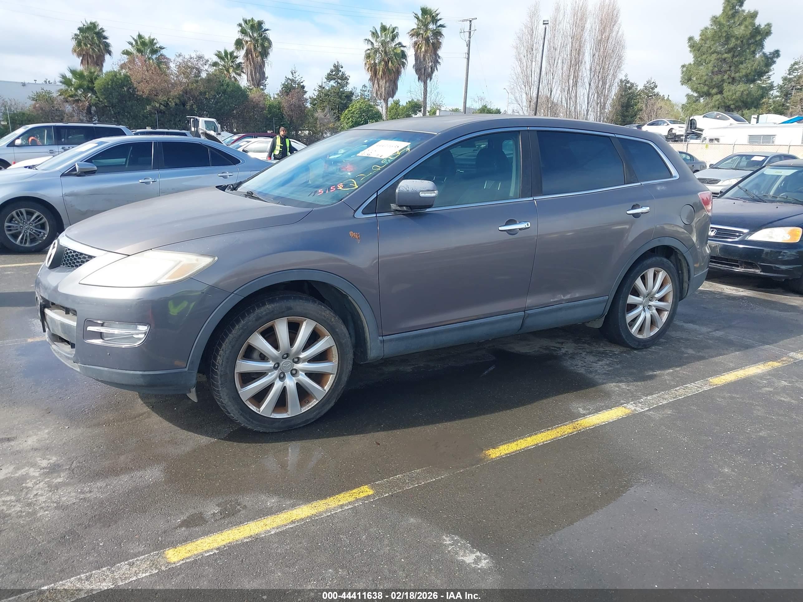MAZDA CX-9 image 2