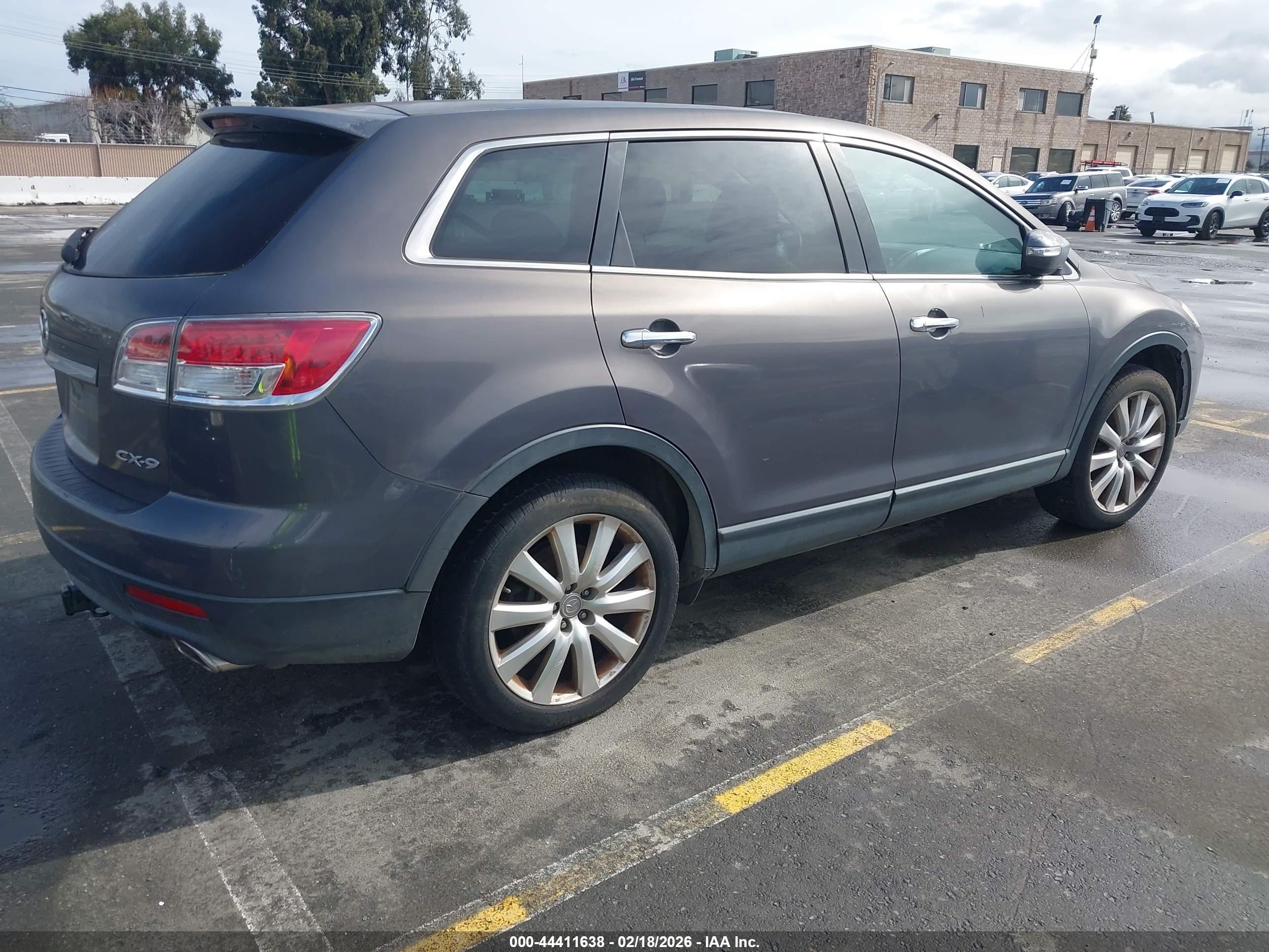 MAZDA CX-9 image 4