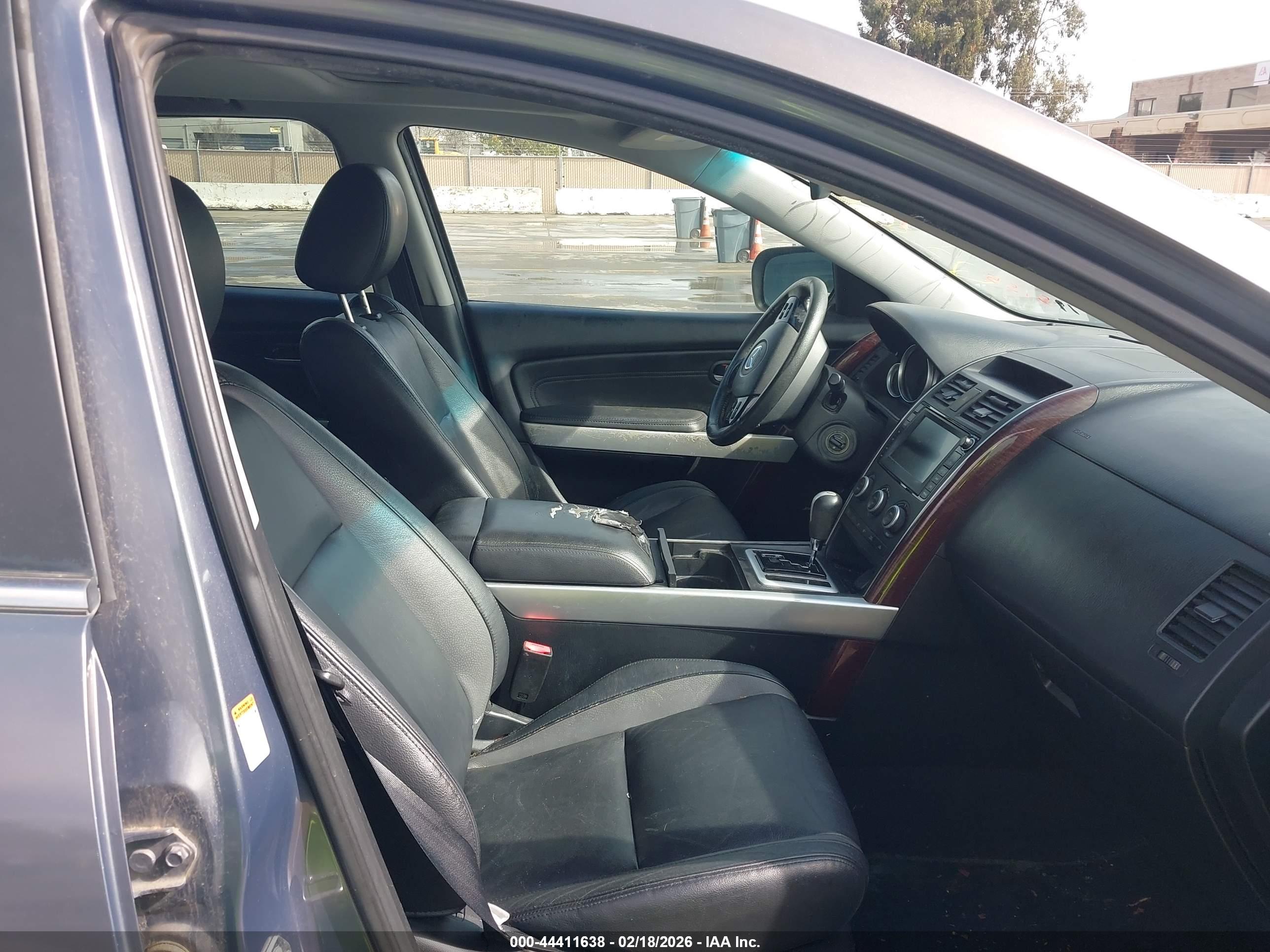 MAZDA CX-9 image 5