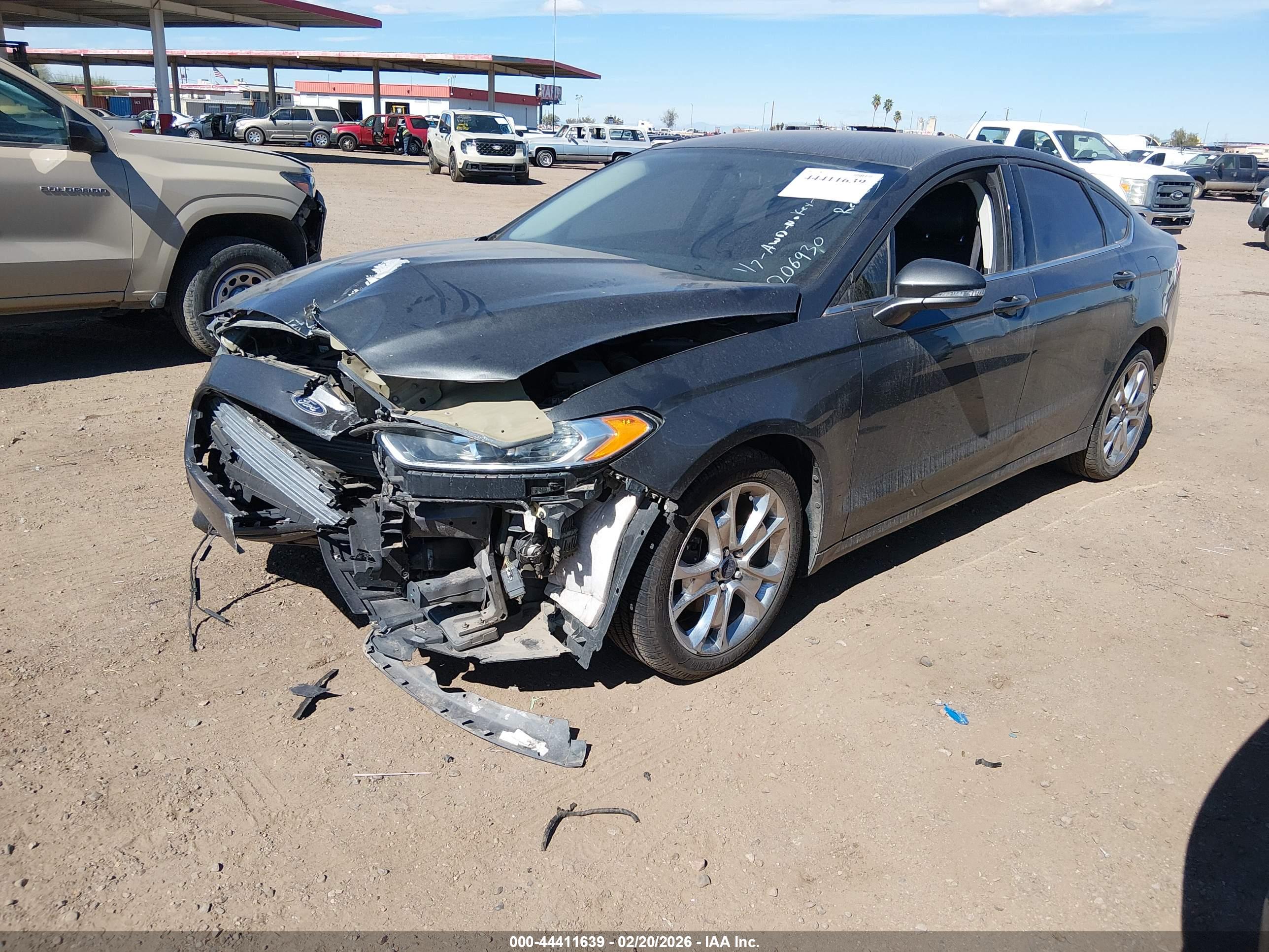 FORD FUSION image 2