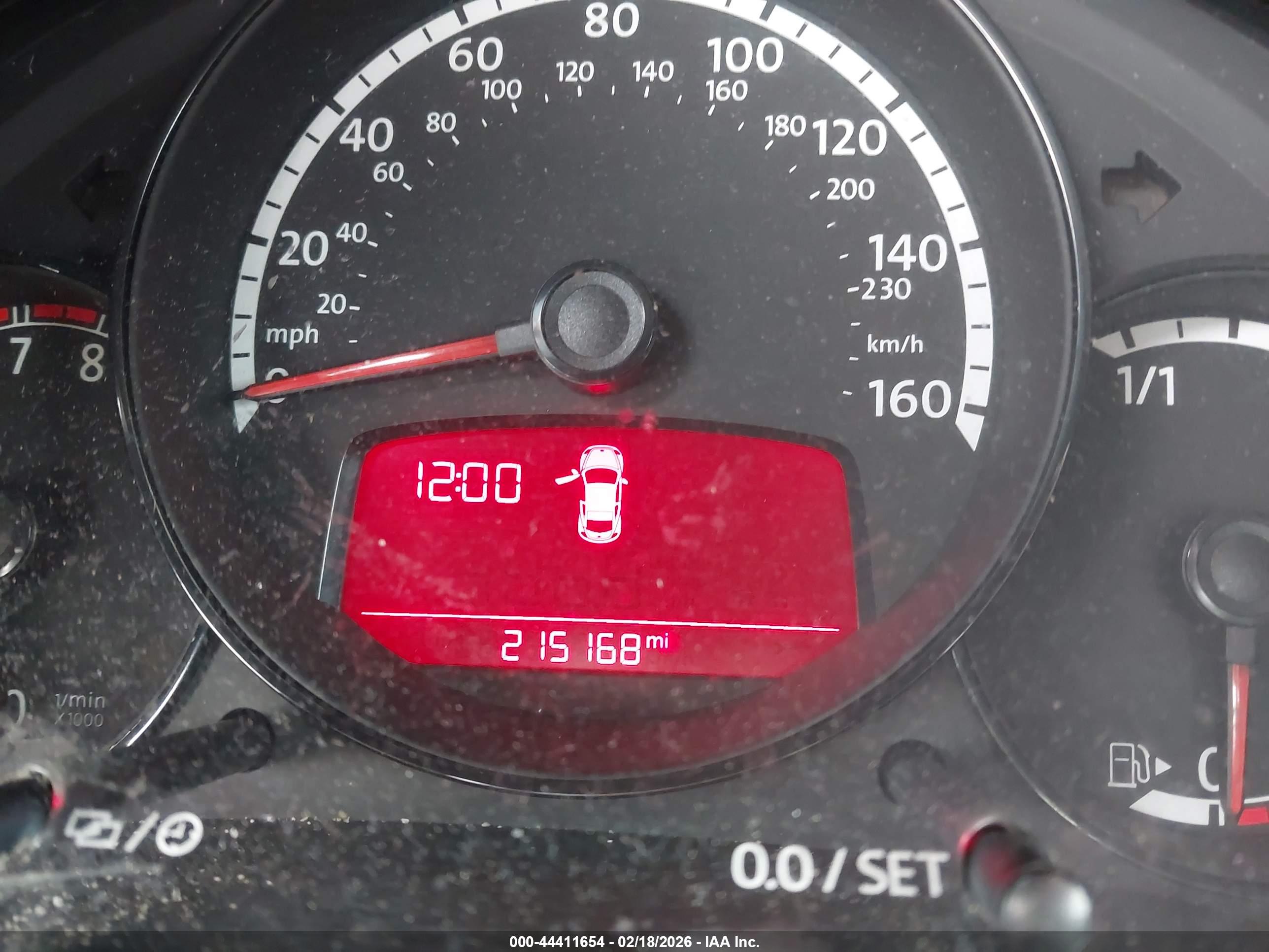 VOLKSWAGEN BEETLE image 7