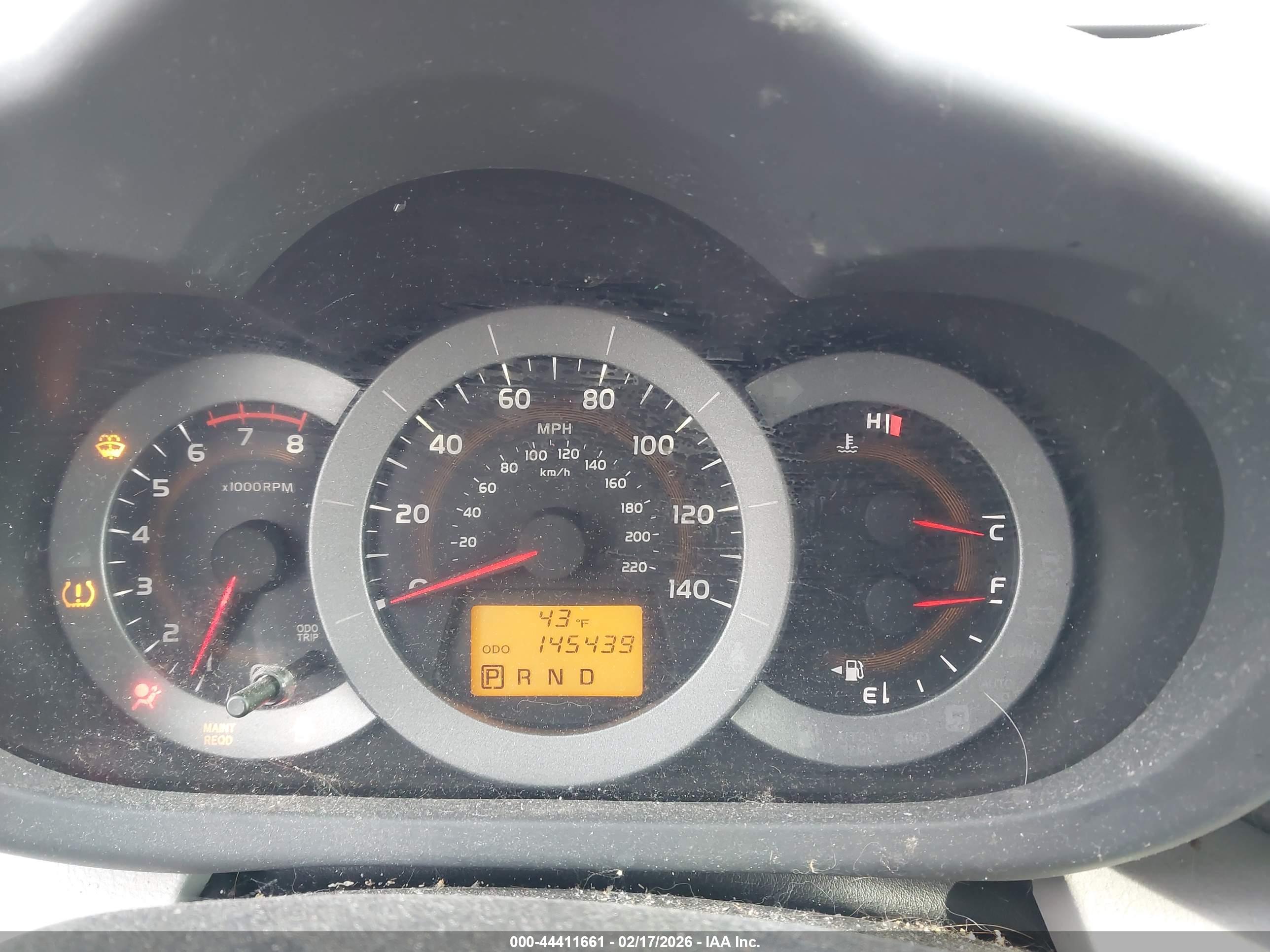 TOYOTA RAV4 image 7