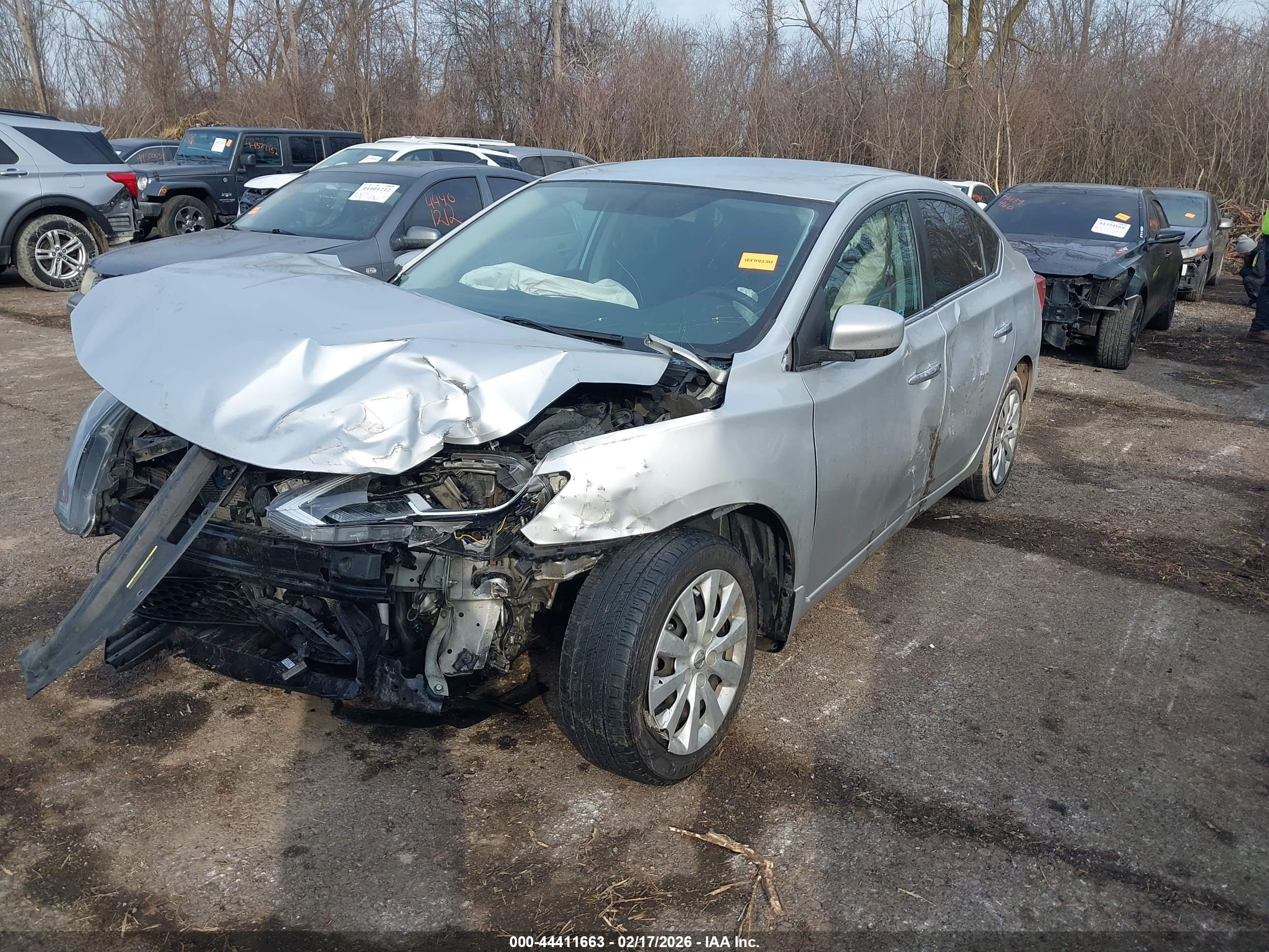 NISSAN SENTRA image 2