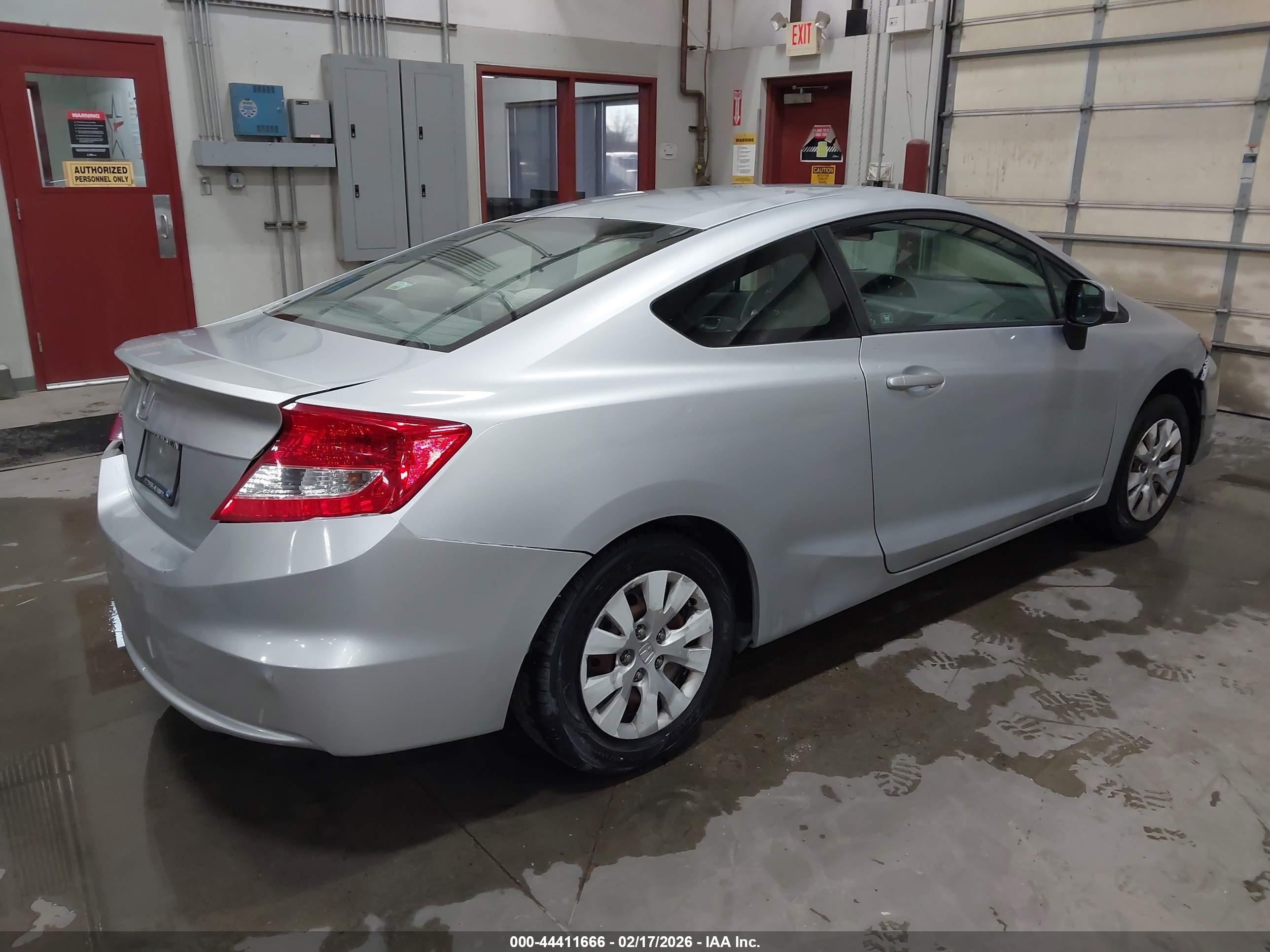 HONDA CIVIC image 4