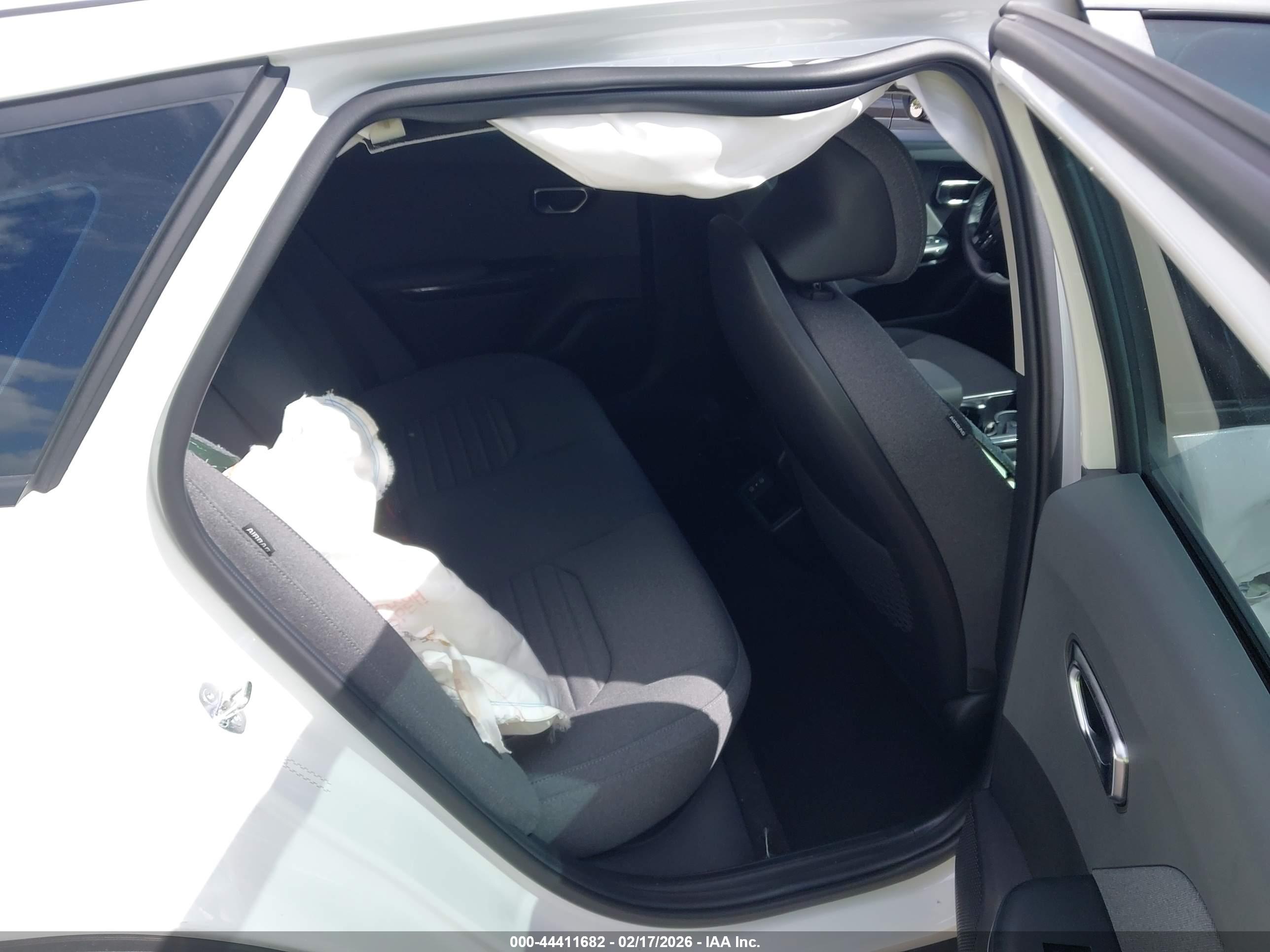 KIA K4 image 8