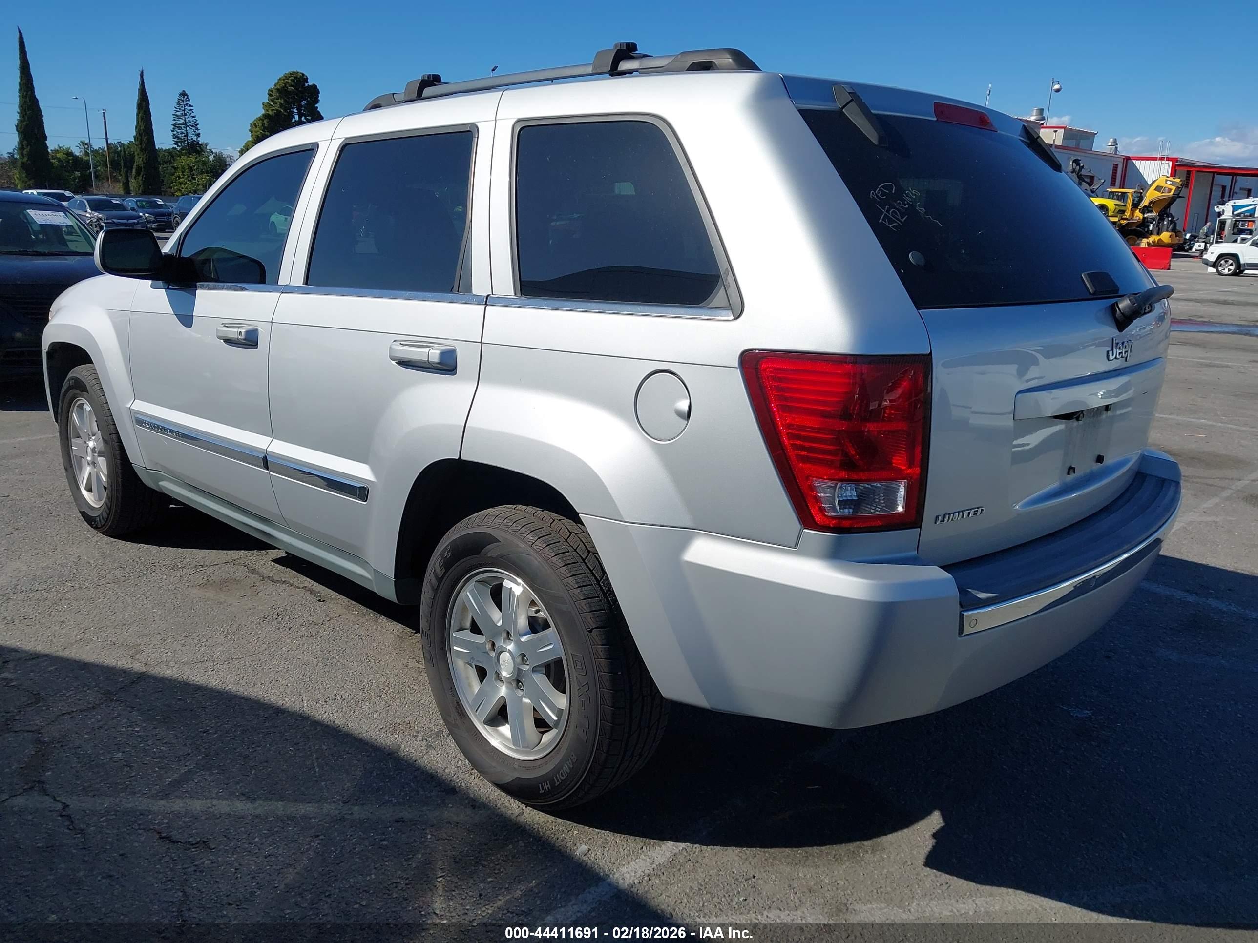 JEEP GRAND image 3