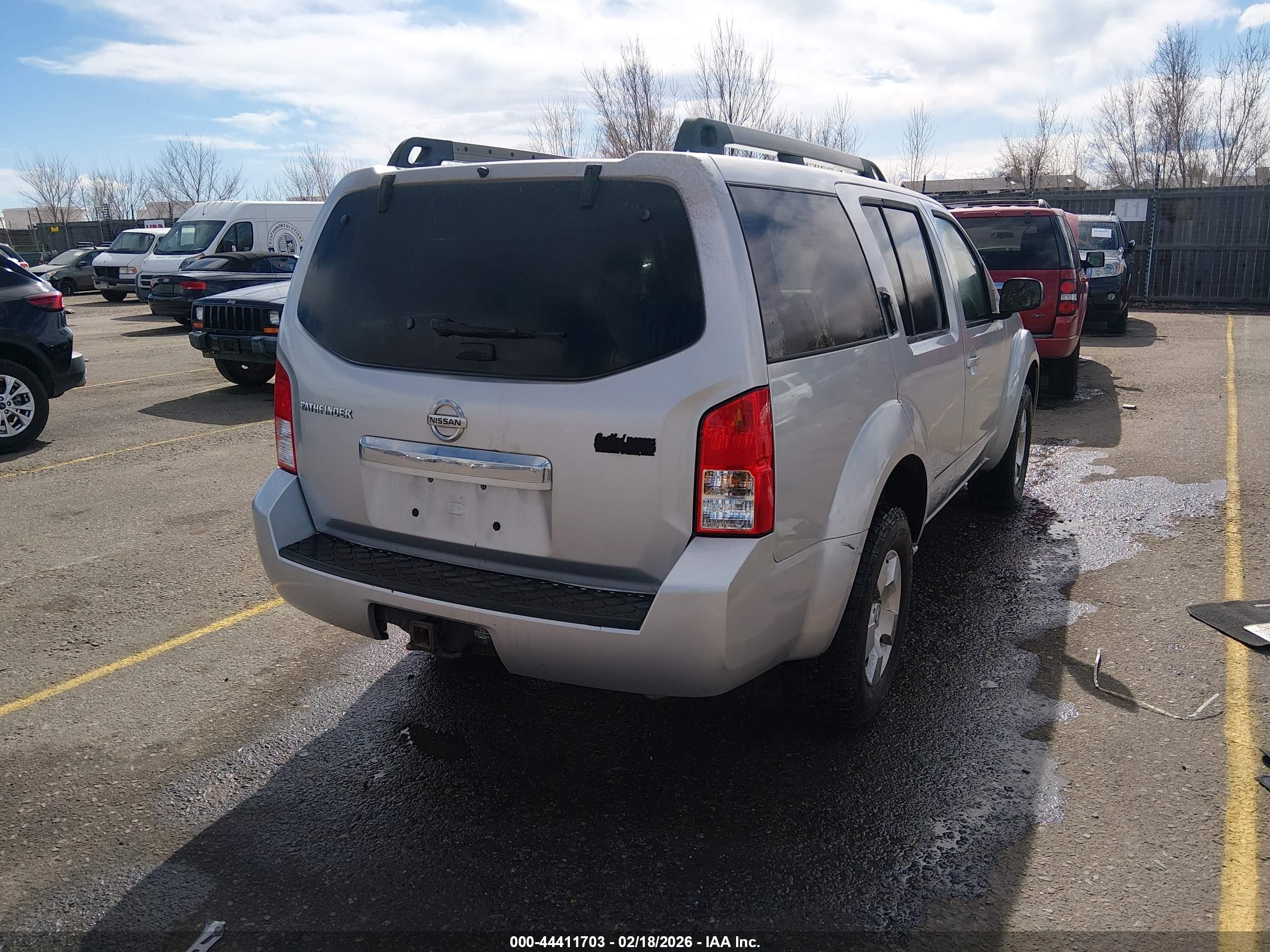 NISSAN PATHFINDER image 4