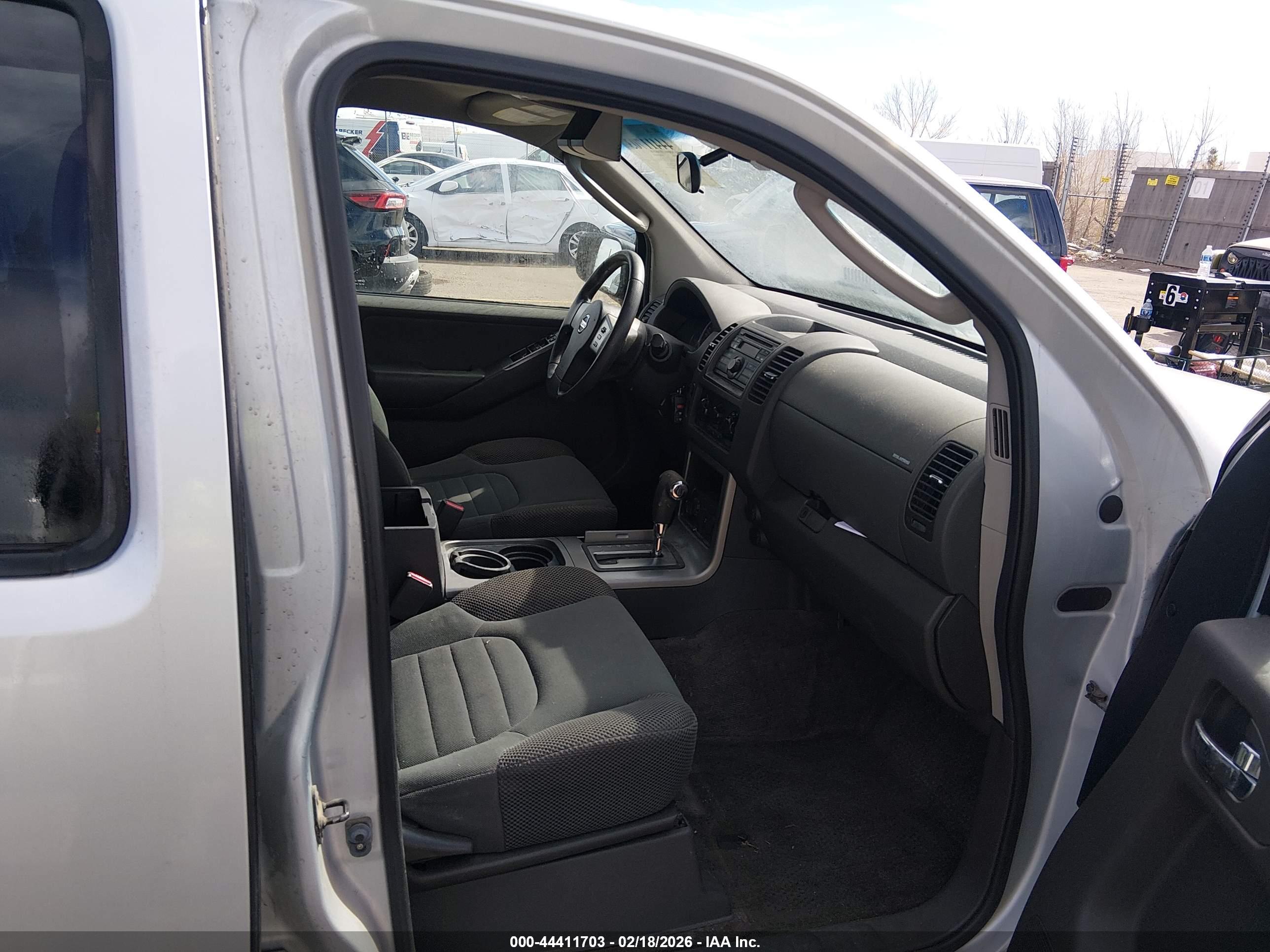 NISSAN PATHFINDER image 5