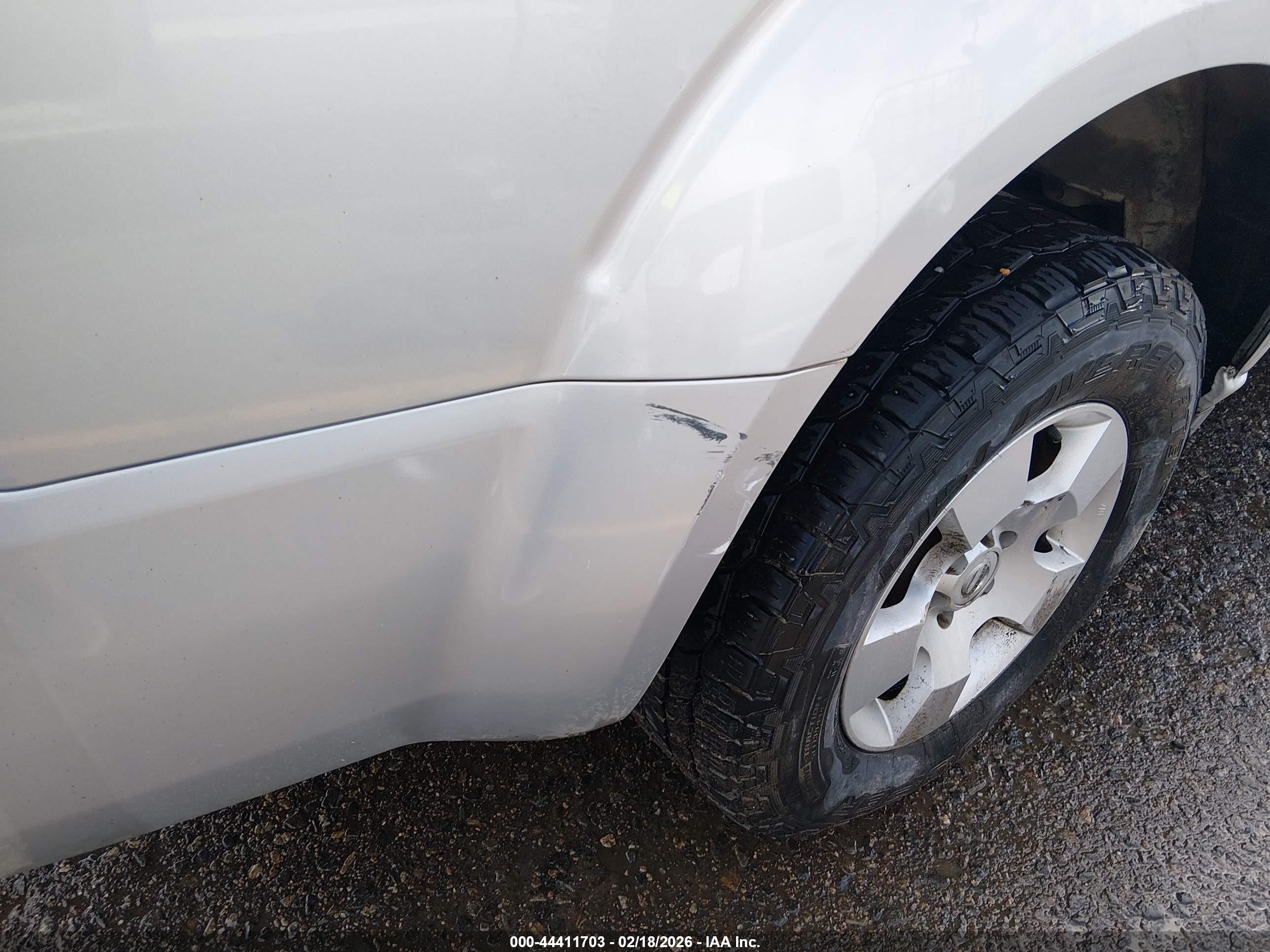 NISSAN PATHFINDER image 6