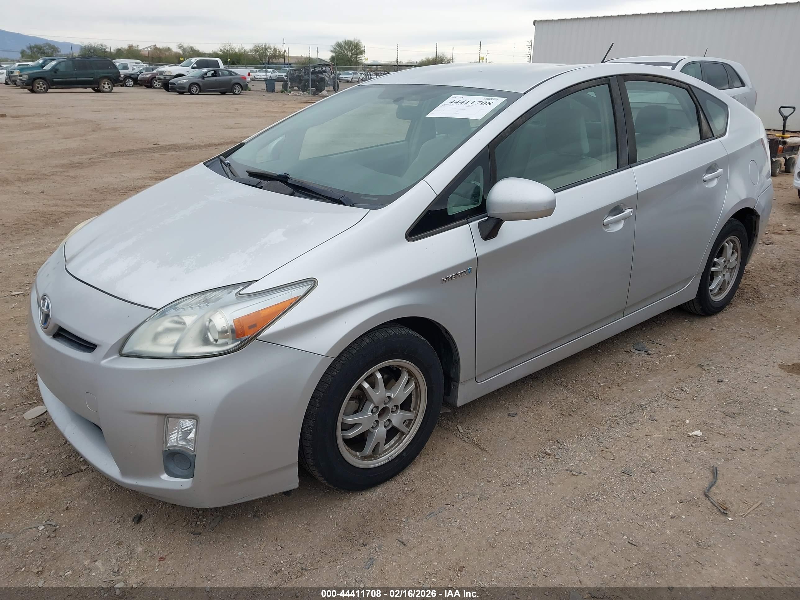 TOYOTA PRIUS image 2