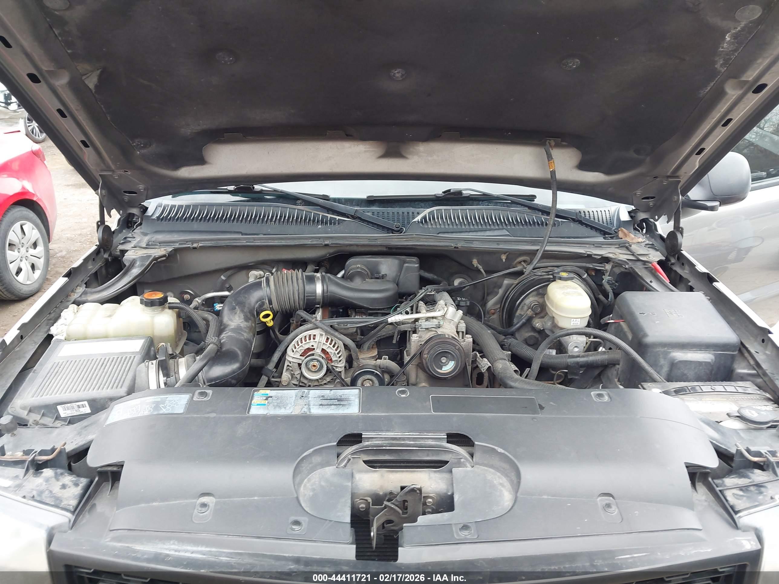 CHEVROLET SILVERADO image 10