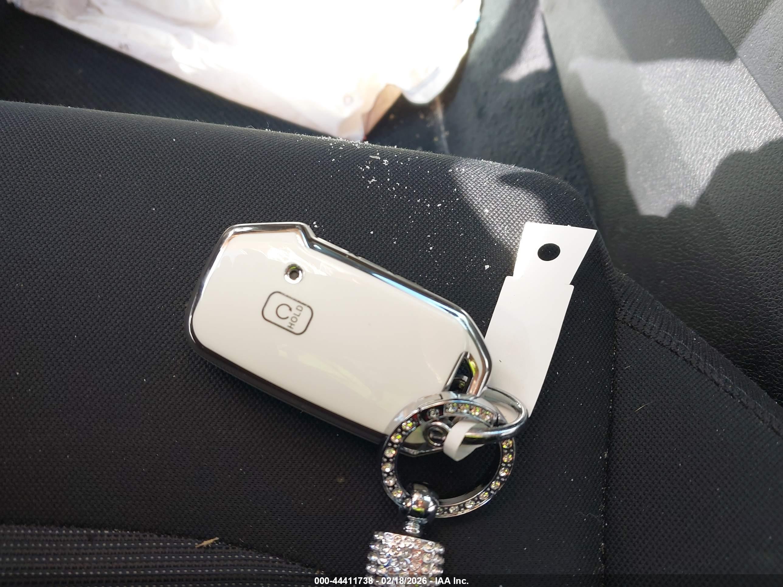 KIA K5 image 11