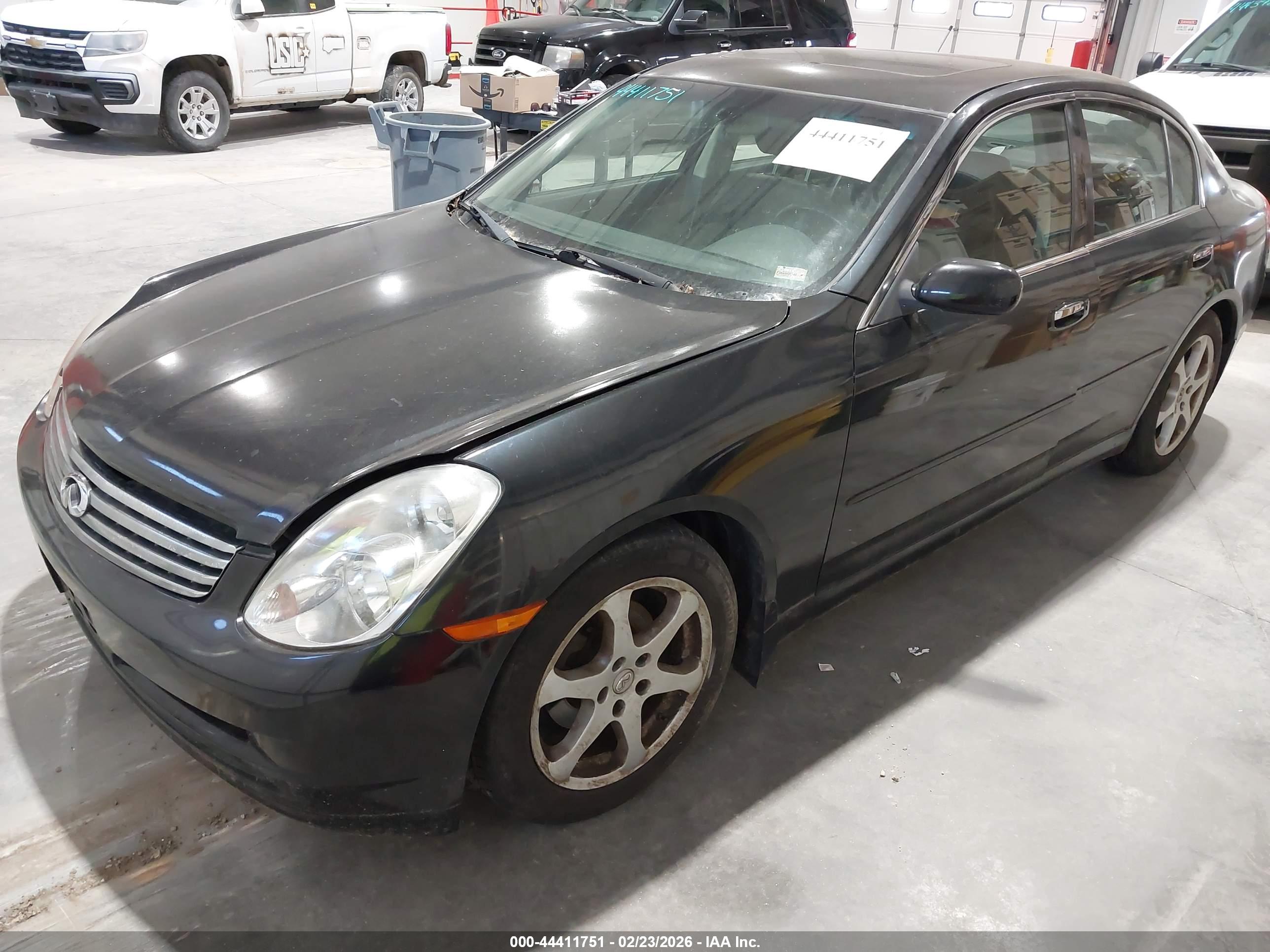 INFINITI G35 image 2