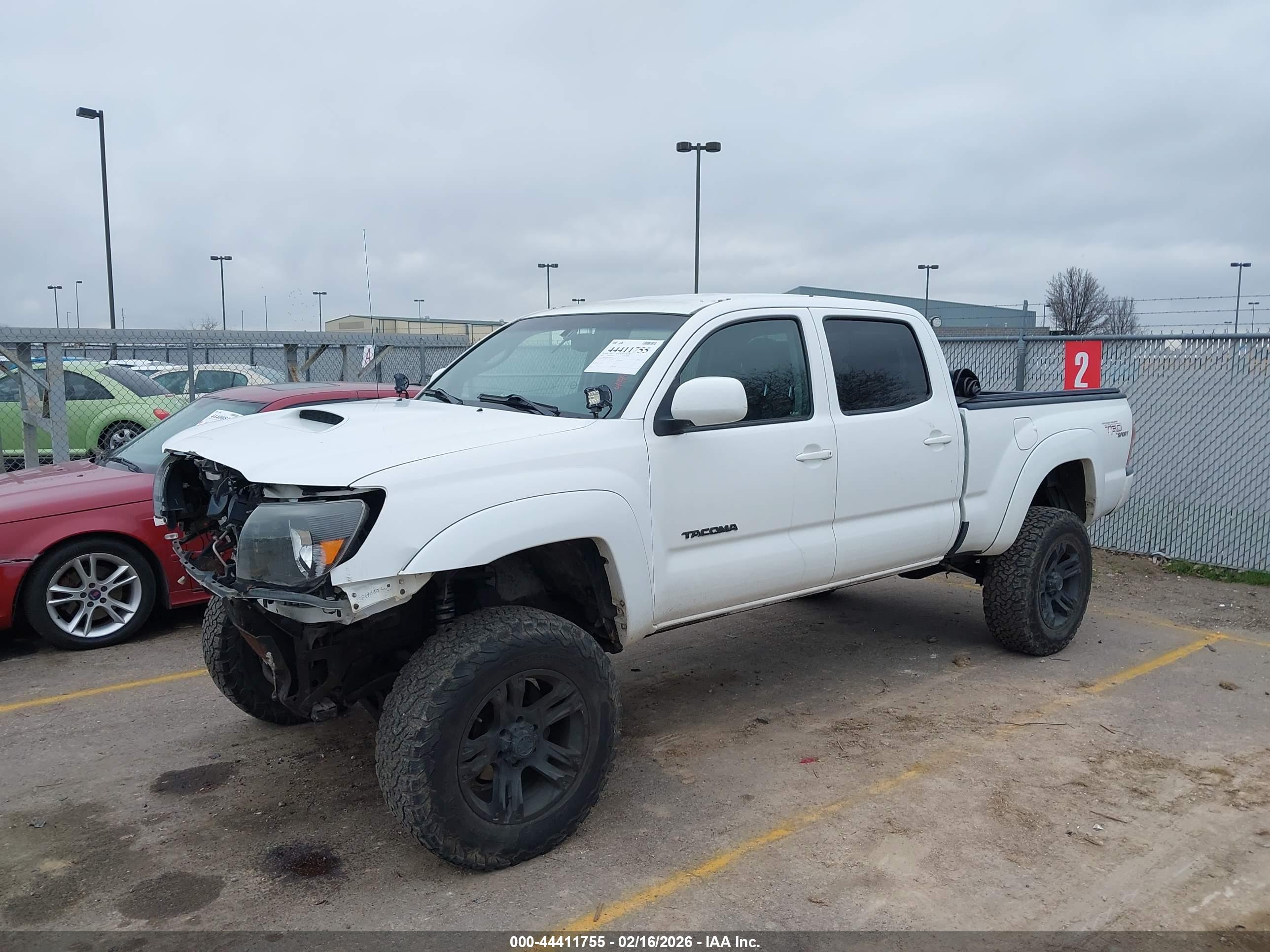 TOYOTA TACOMA image 2
