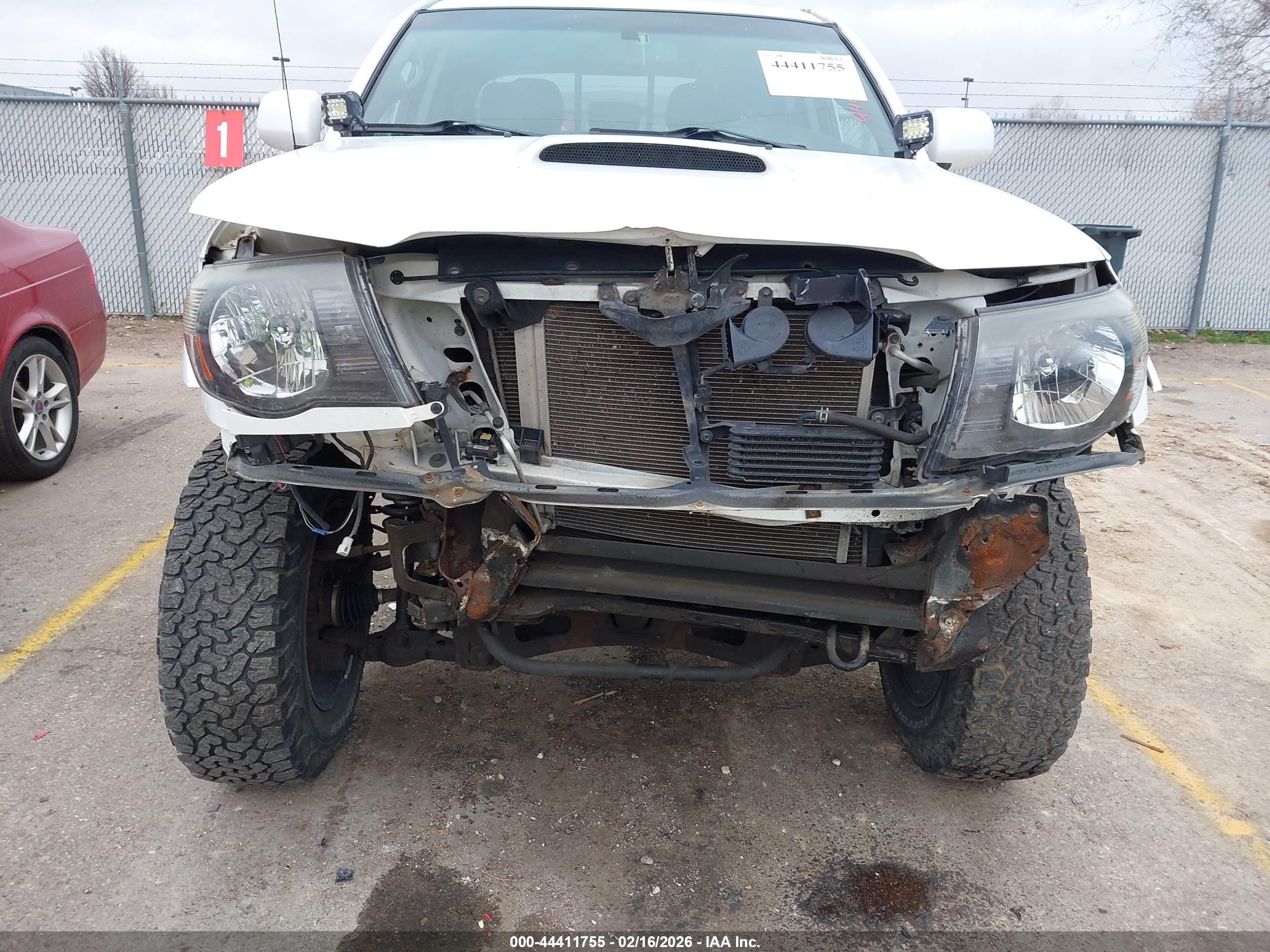 TOYOTA TACOMA image 6