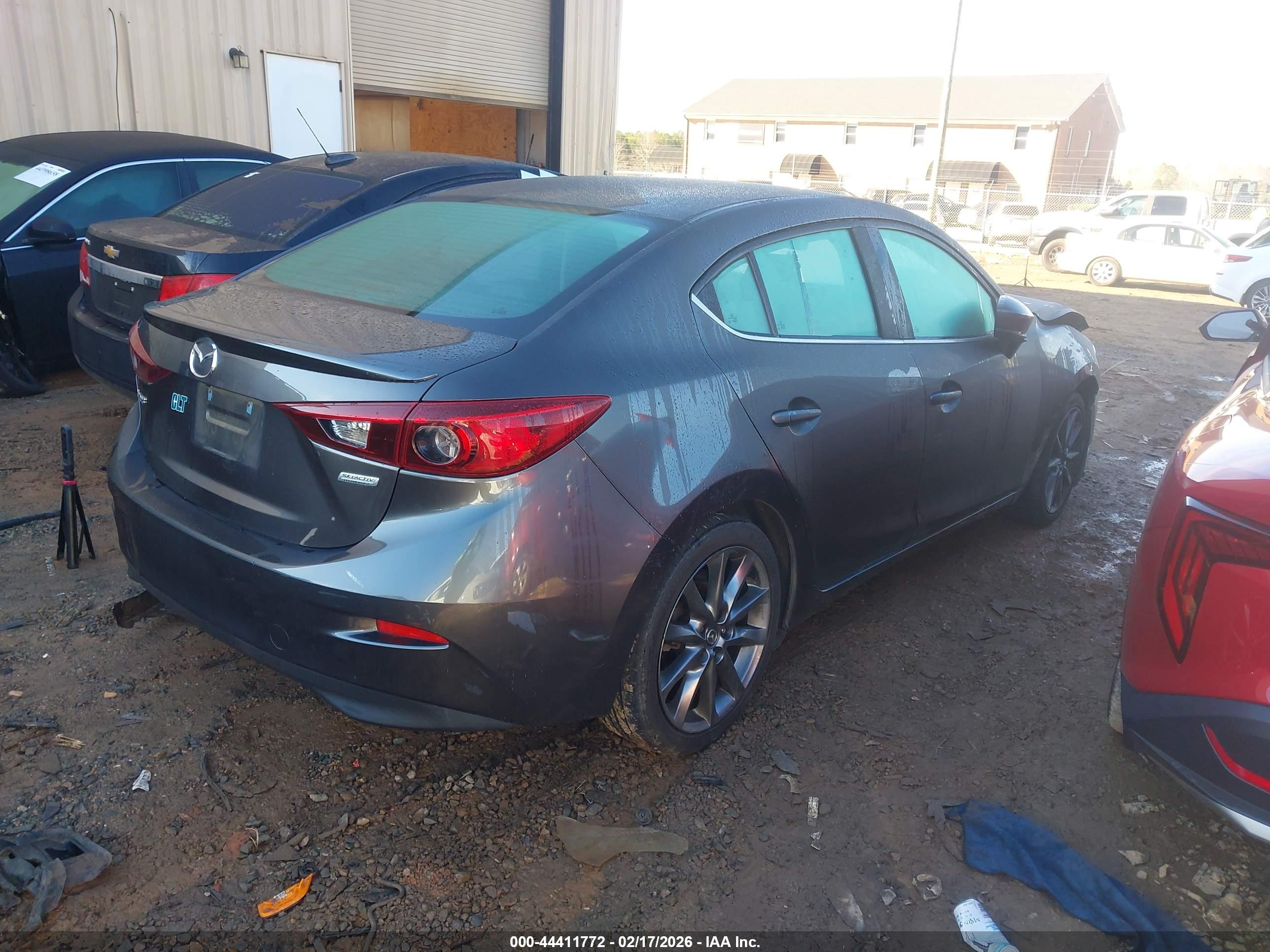 MAZDA MAZDA3 image 4
