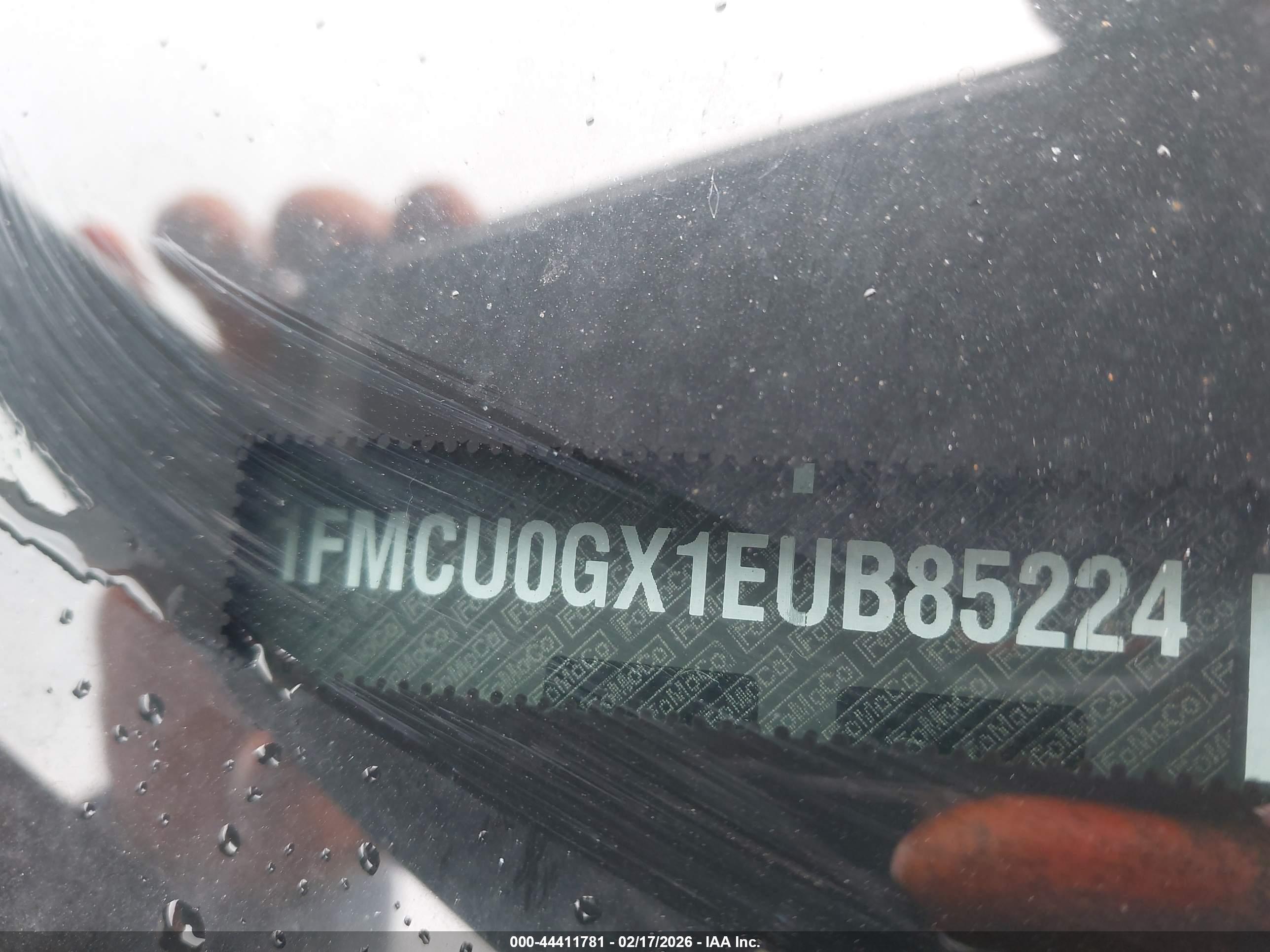 FORD ESCAPE image 9
