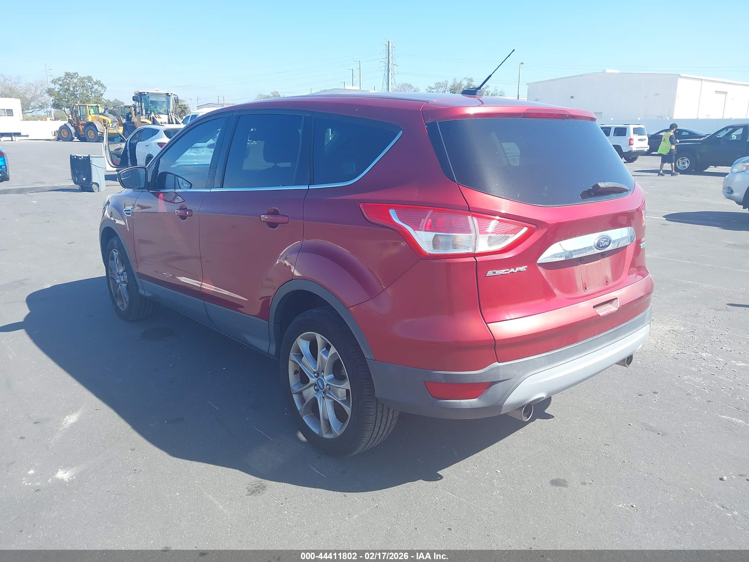 FORD ESCAPE image 3