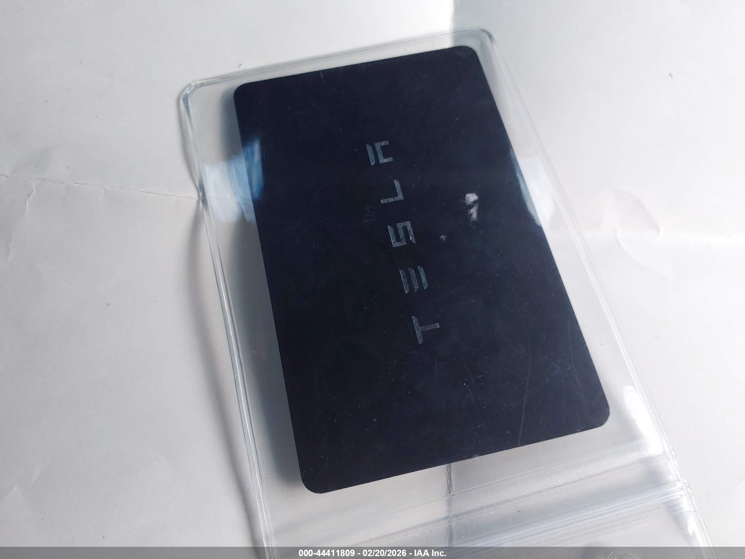 TESLA MODEL image 11