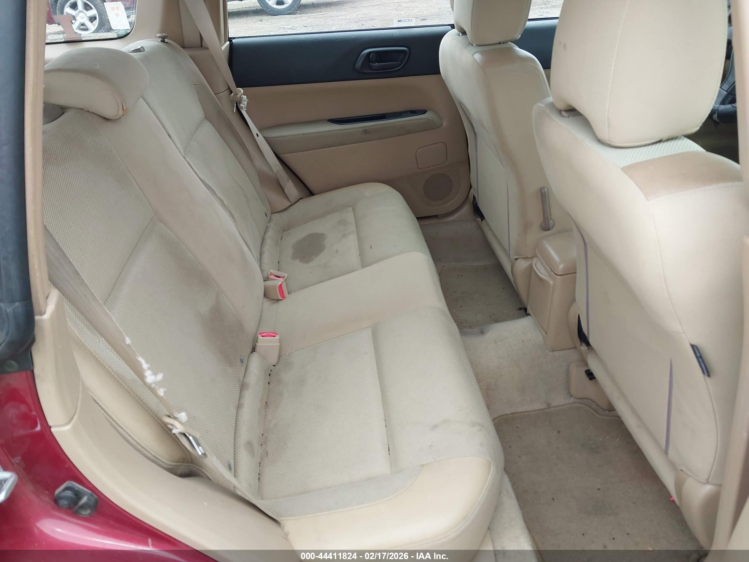 SUBARU FORESTER image 8