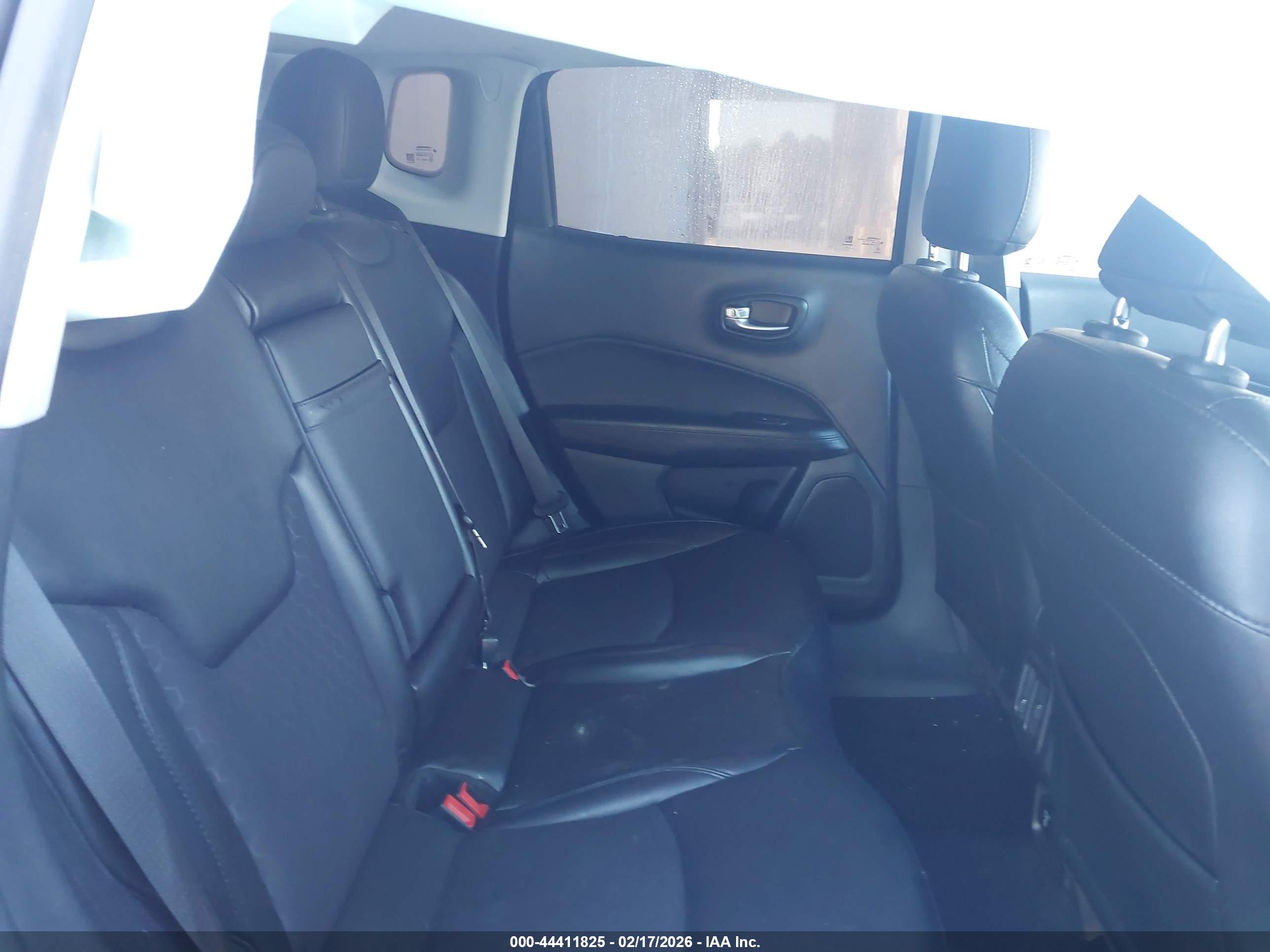 JEEP COMPASS image 8