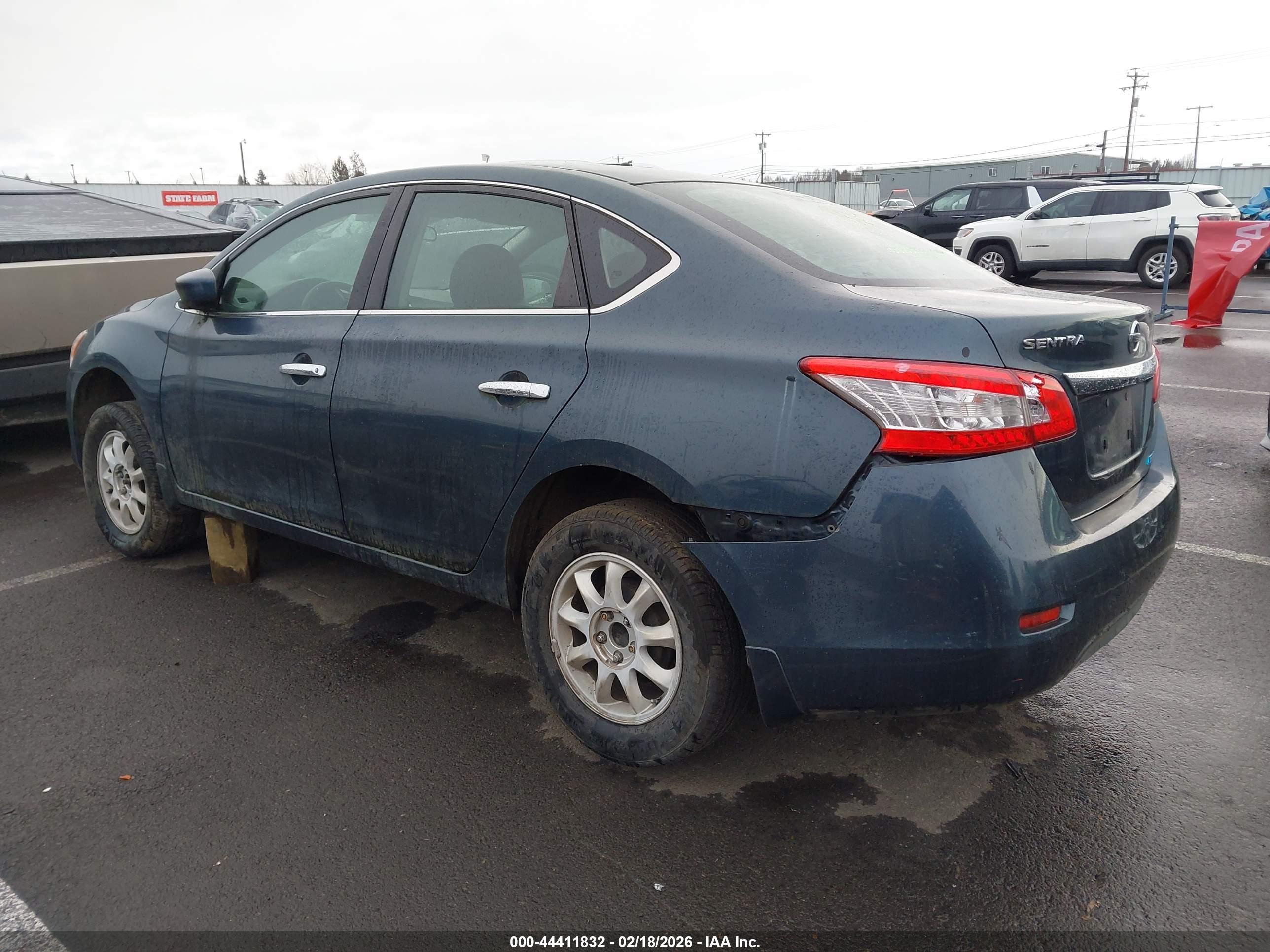 NISSAN SENTRA image 3