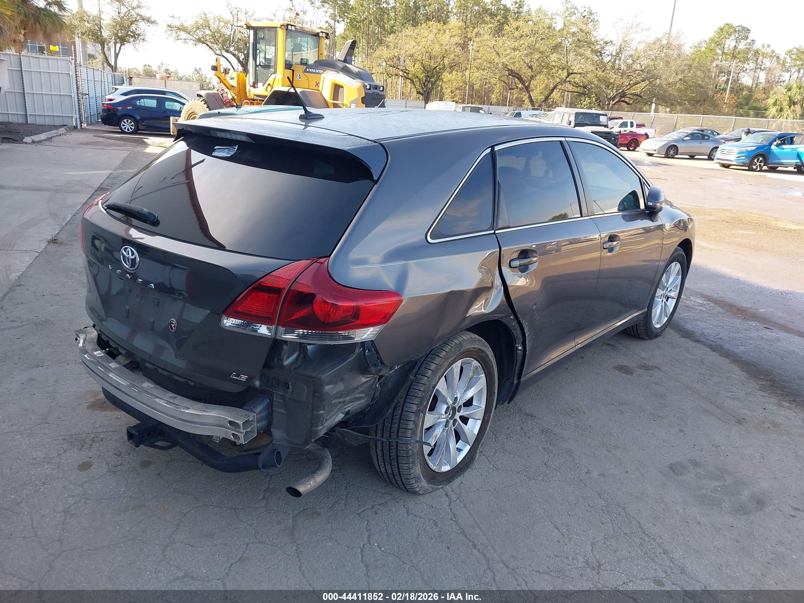TOYOTA VENZA image 4