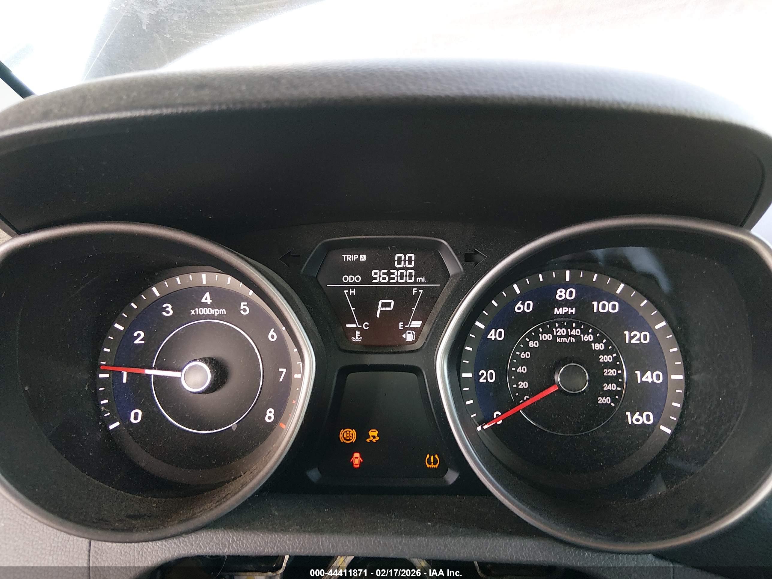 HYUNDAI ELANTRA image 7