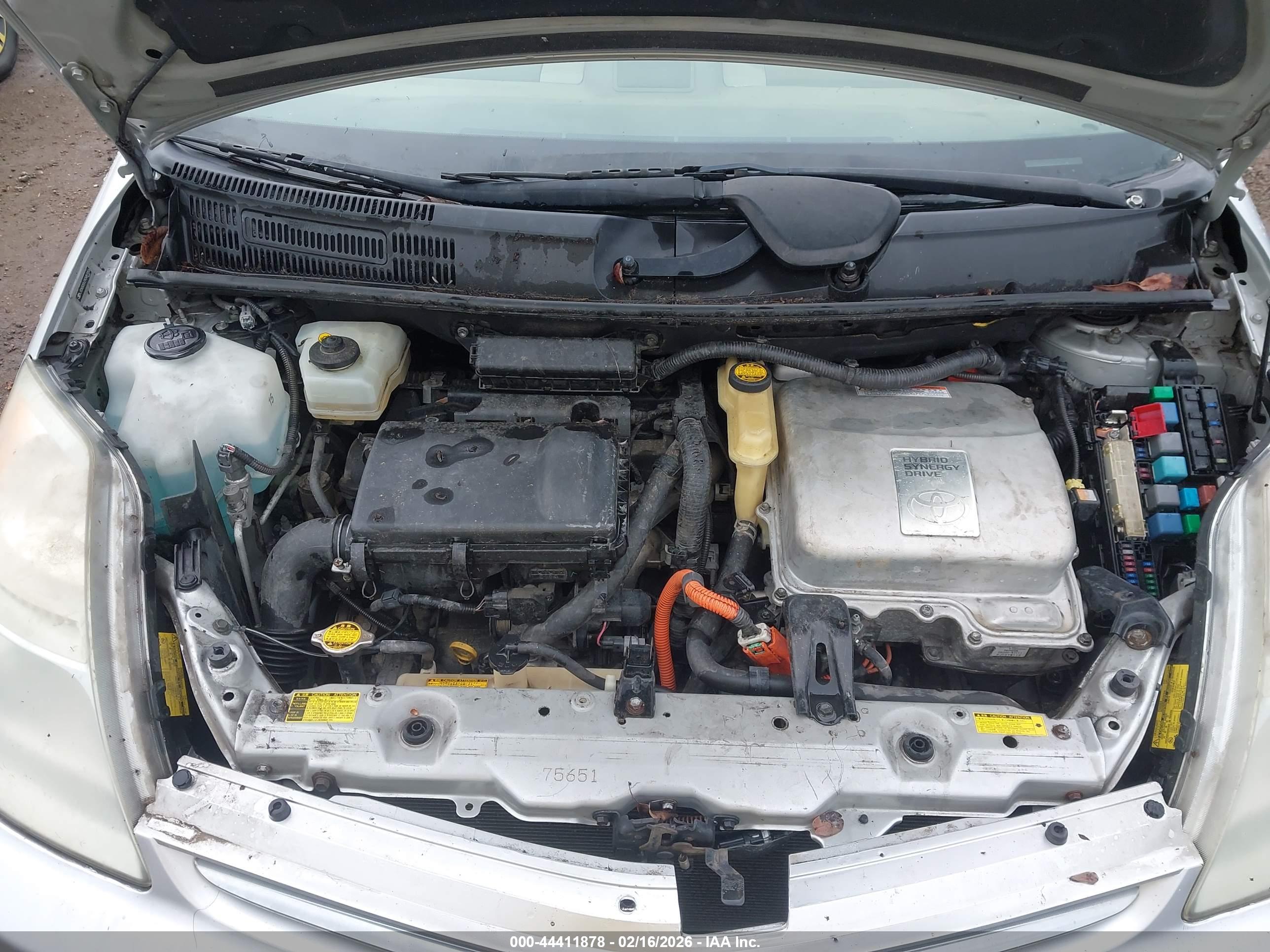 TOYOTA PRIUS image 10