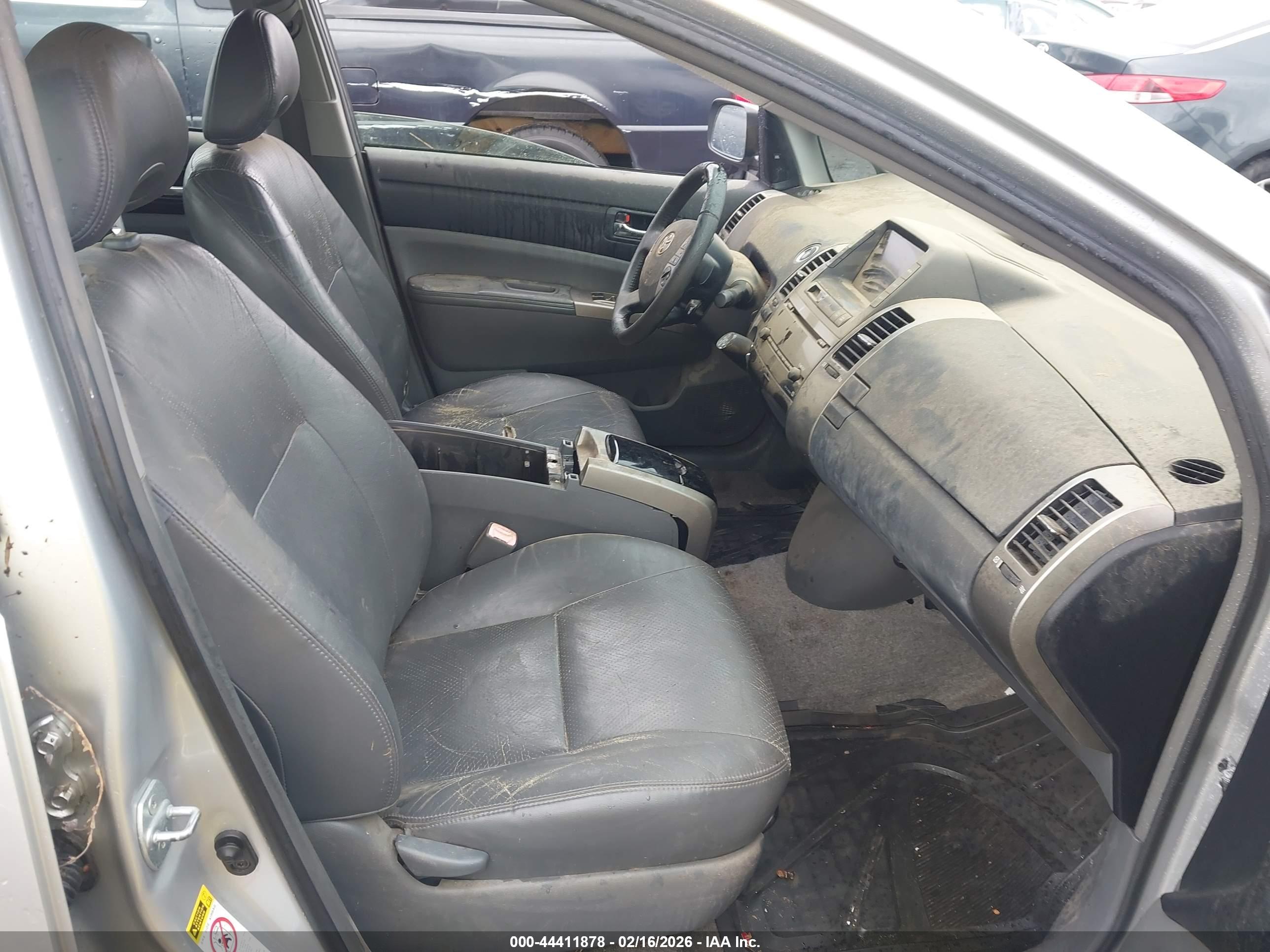 TOYOTA PRIUS image 5
