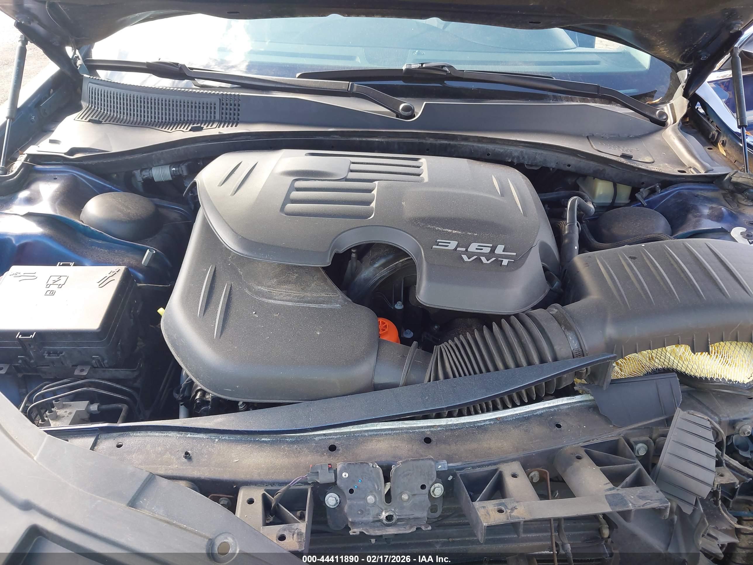 CHRYSLER 300C image 10