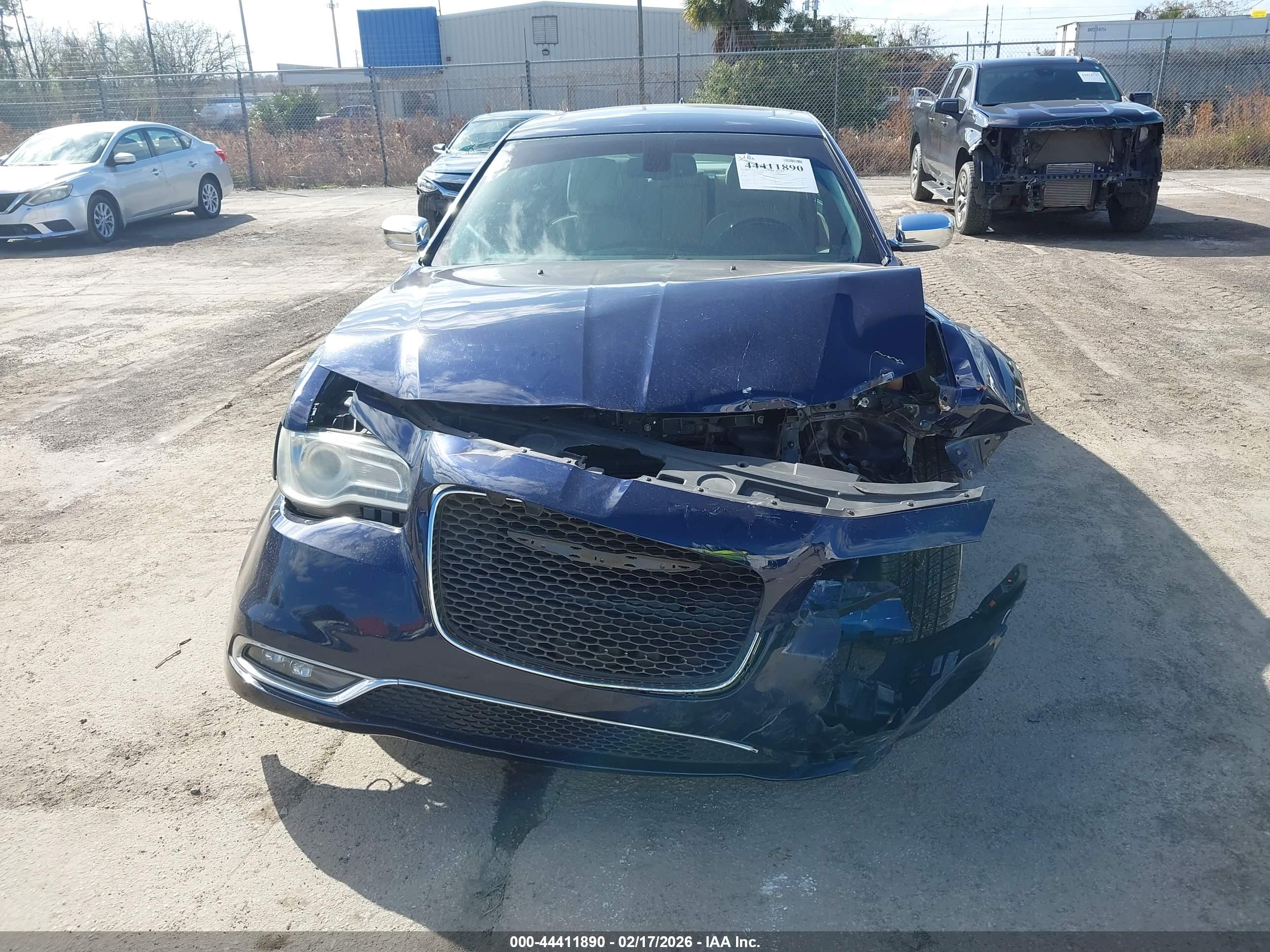 CHRYSLER 300C image 6