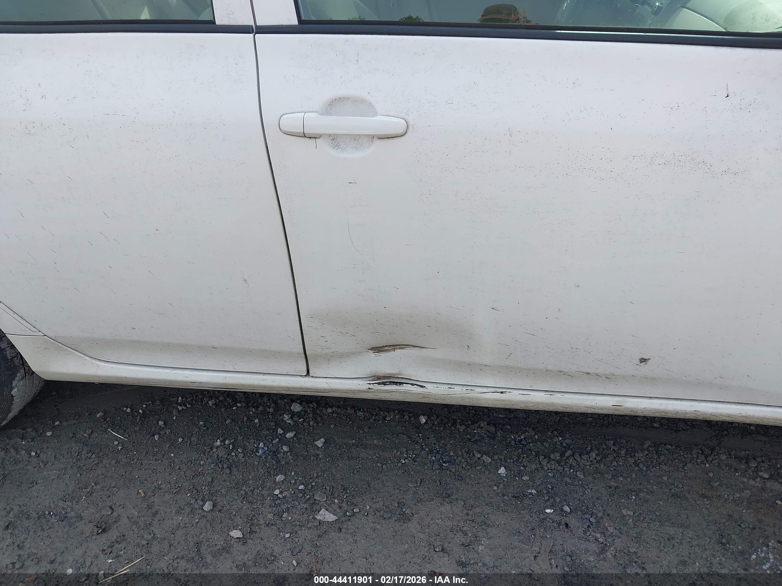 TOYOTA COROLLA image 6